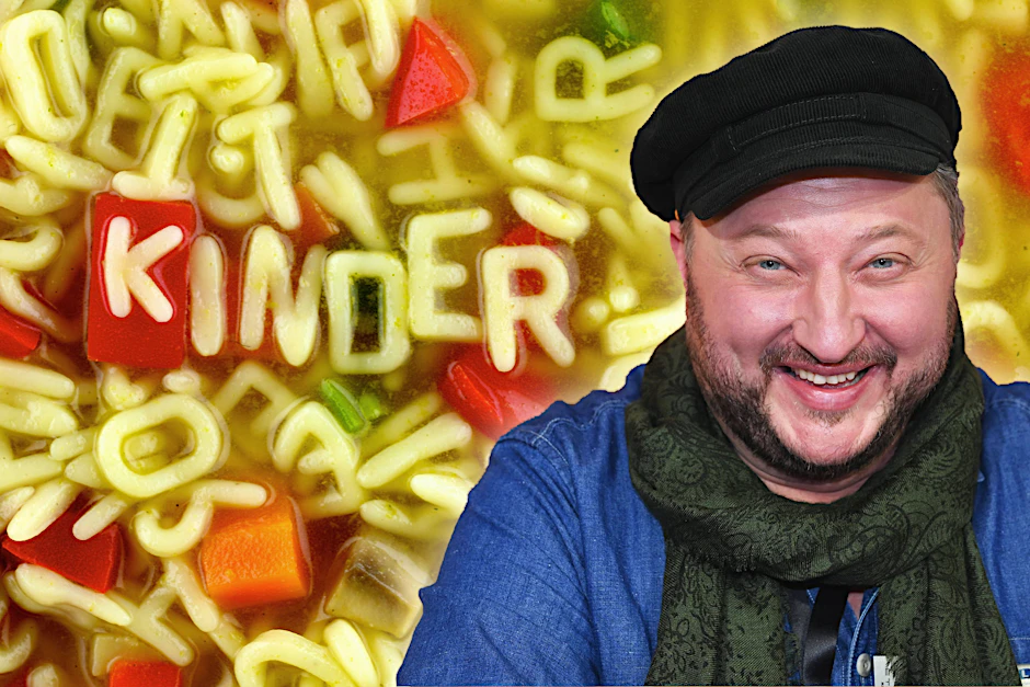 Sebastian Lege kümmert sich bei „besseresser“ im ZDF um die Buchstabensuppe. Was steckt wirklich in dem Tüten-Produkt?