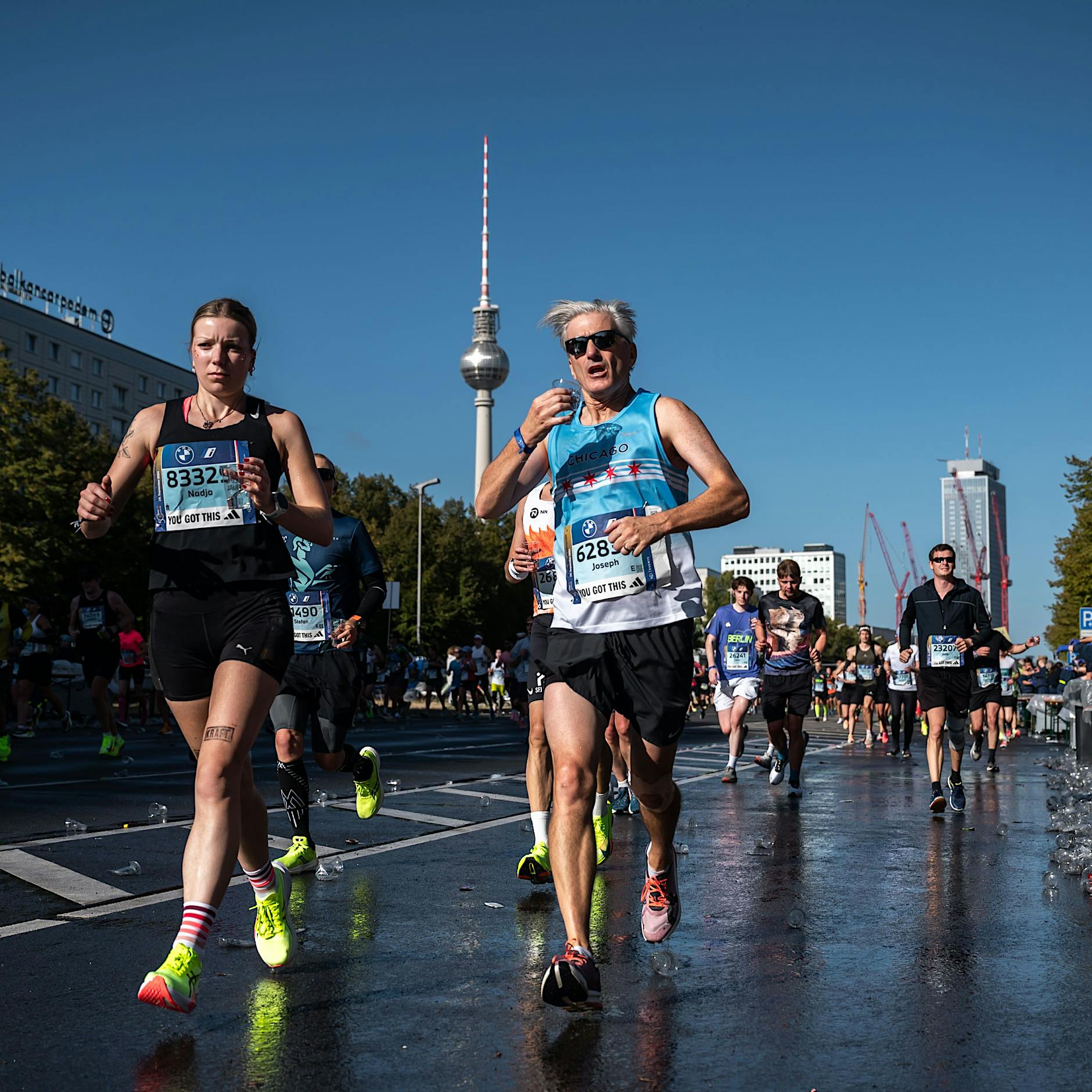 Ausgelassen, chaotisch und etwas aggressiver: So lief der 50. Marathon in Berlin