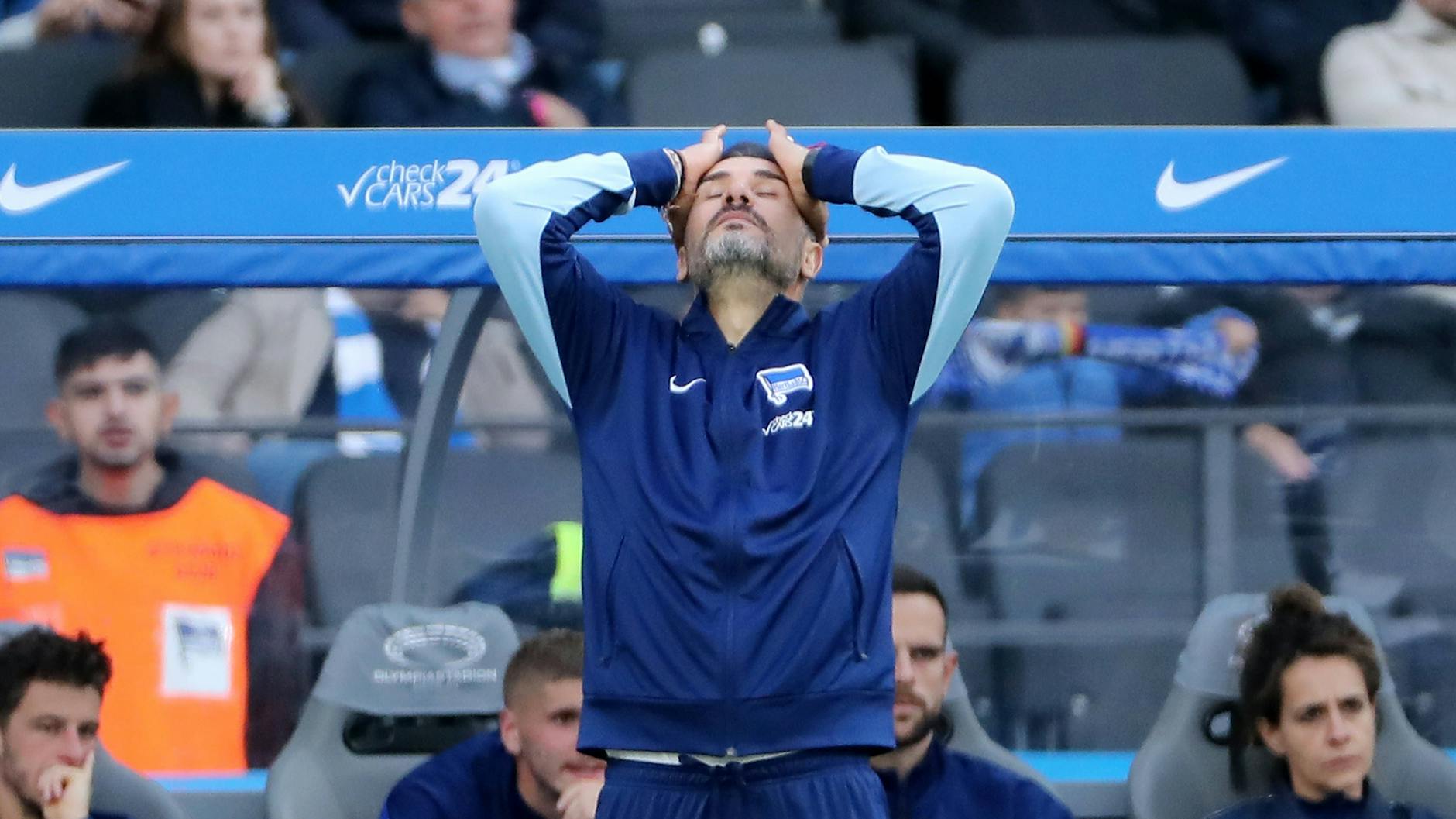 Unter Druck: Trainer Cristian Fiél.