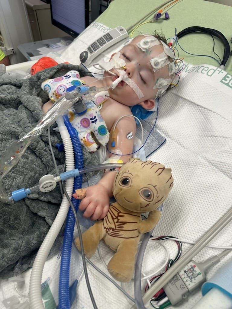 Image - Horror-Fall: Mann umarmt Baby zu fest – nun kämpft der Junge um sein Leben!