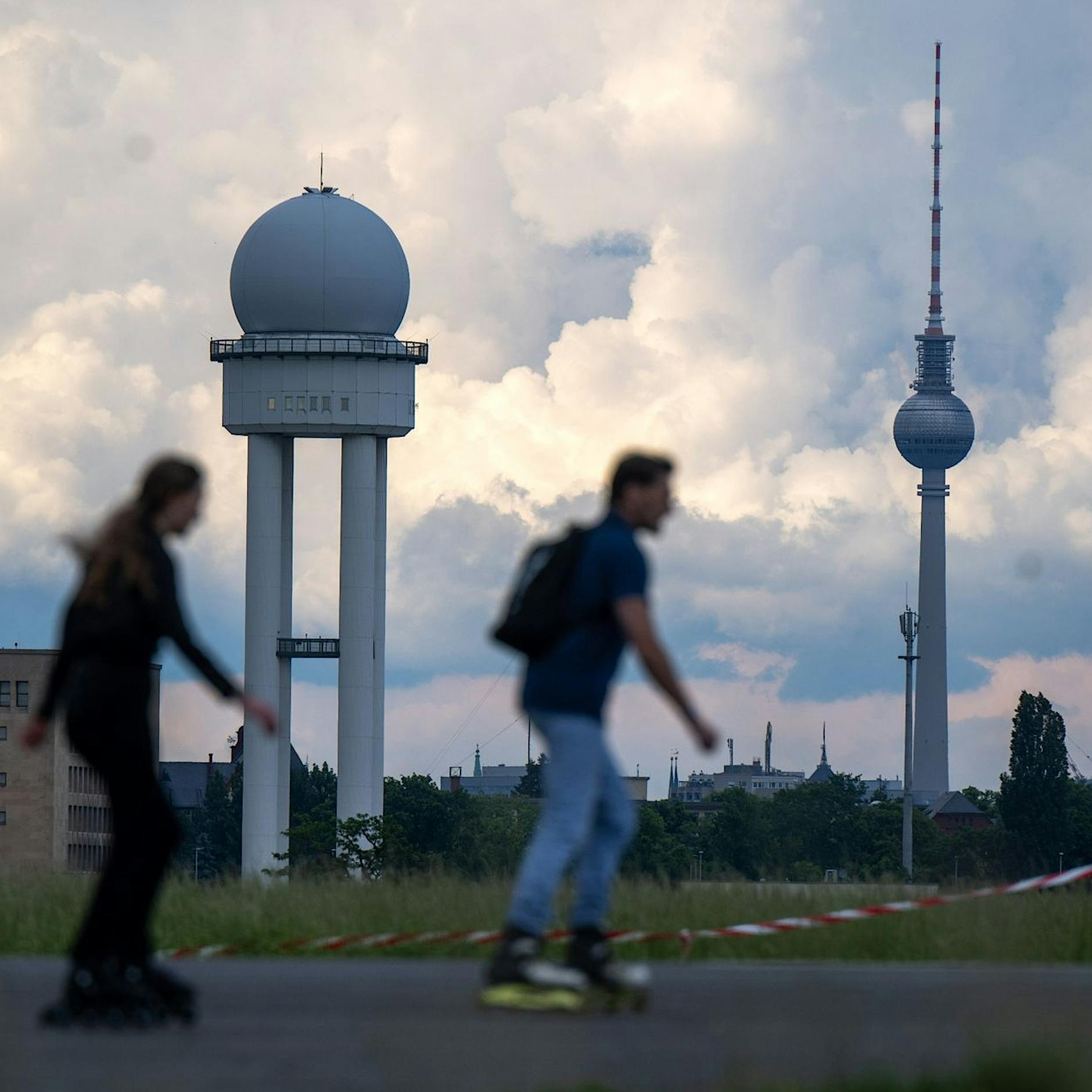 Wettbewerb zur Bebauung vom Tempelhofer Feld: Fall für Rechnungshof – BUND