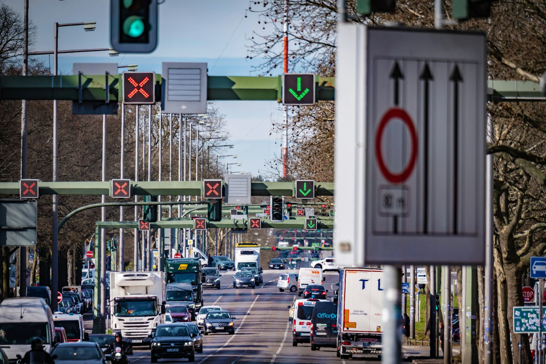 Auf der Heerstraße brauchen Autofahrer Mitte Oktober Geduld. Sie wird für Bauarbeiten voll gesperrt.