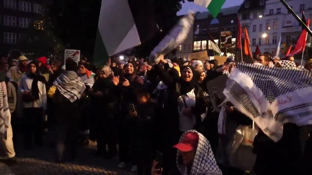 Jubel bei Pro-Palästina-Demo in Berlin über Raketenangriff auf Israel