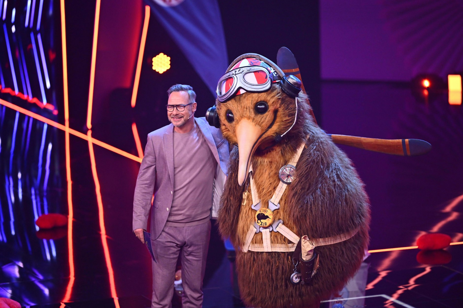 Matthias Opdenhövel moderiert Masked Singer auch dieses Mal – er ist eine der wenigen Konstanten in der Show bei Pro.7.