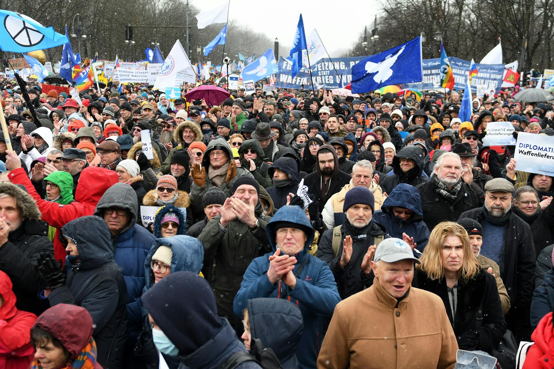 Am 3. Oktober wird in Berlin gegen den Krieg und für Verhandlungen demonstriert.