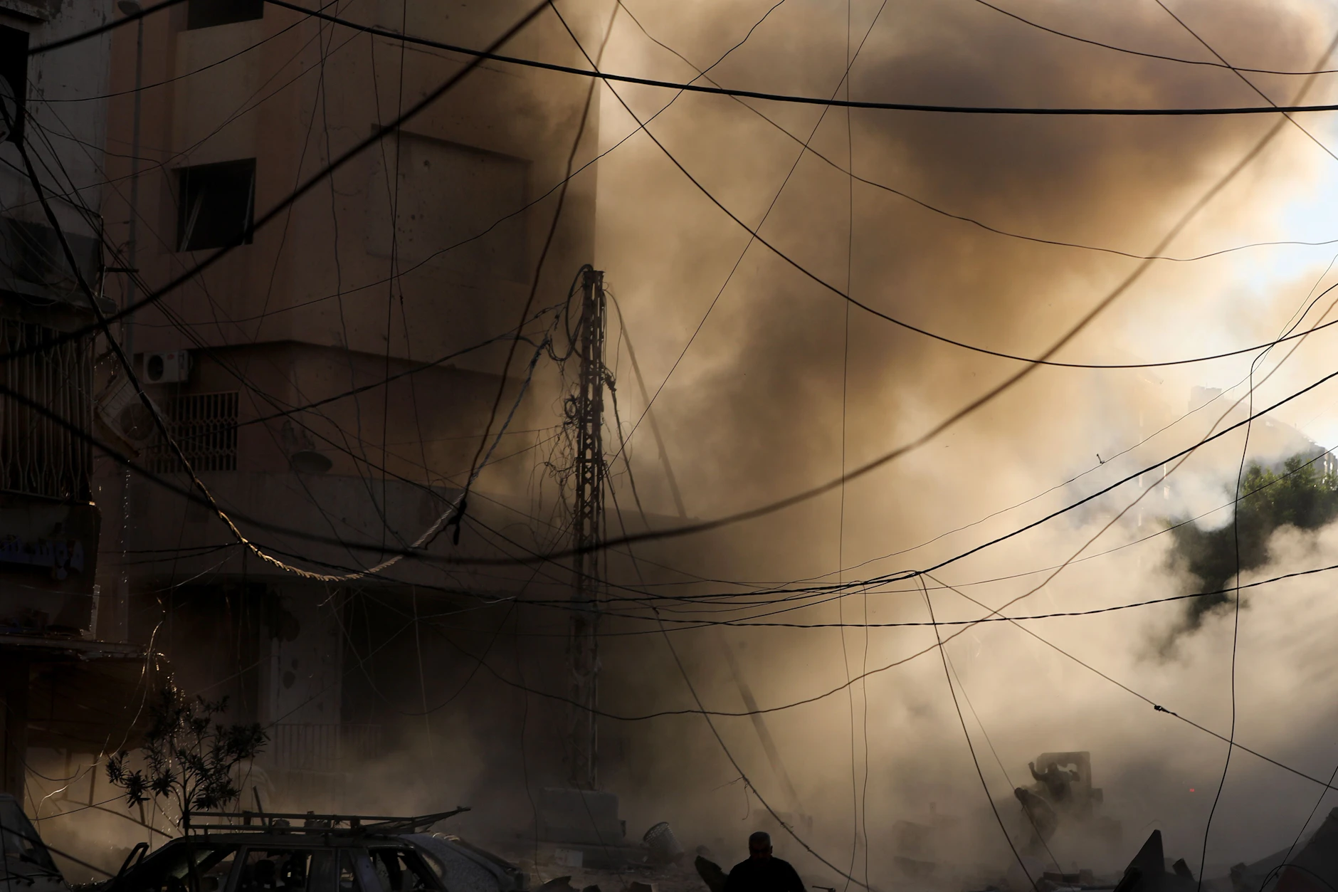 Szene nach einem israelischen Luftangriff in den südlichen Vorstädten von Beirut