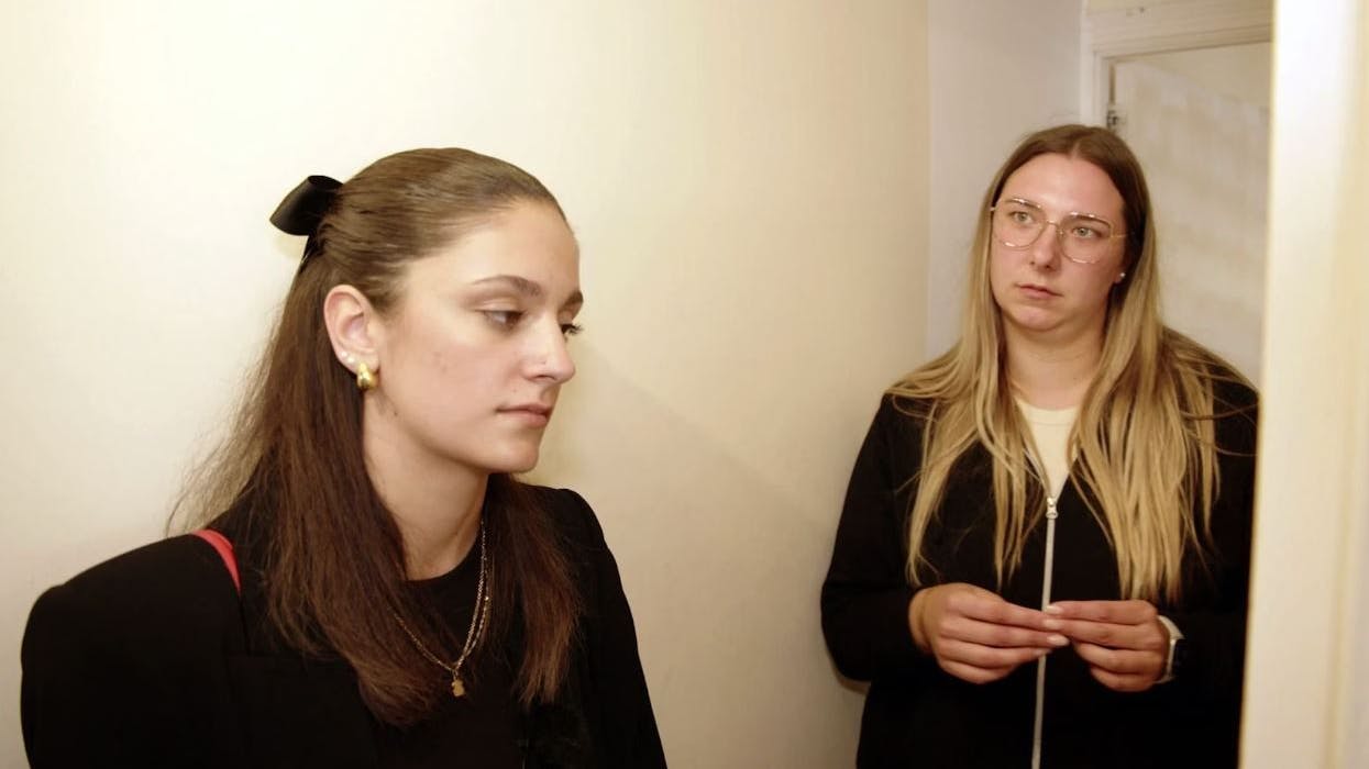 Machen sich Sorgen: Jada (links) und Joelina.
