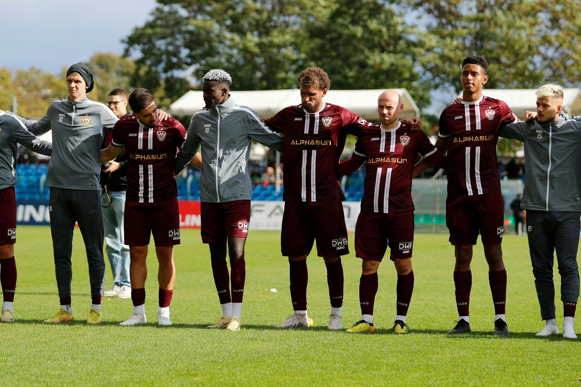 Die Sonne im Rücken ist da, wenn dann die Mienen der BFC-Spieler ein wenig fröhlicher sind, dann erlebt Dynamo einen goldenen Oktober.