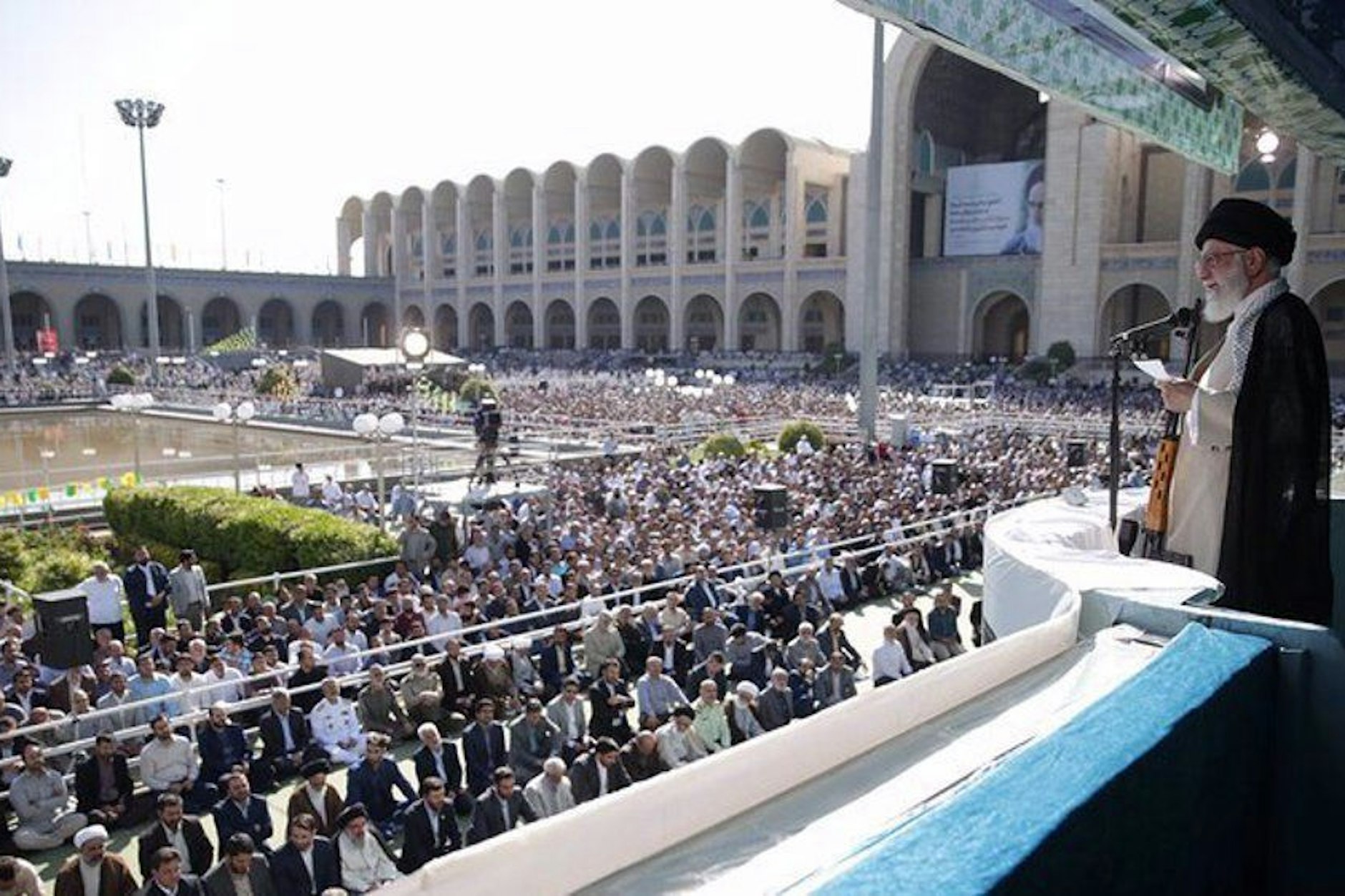 Ajatollah Ali Chamenei leitete das Freitagsgebet in der iranischen Hauptstadt Teheran.