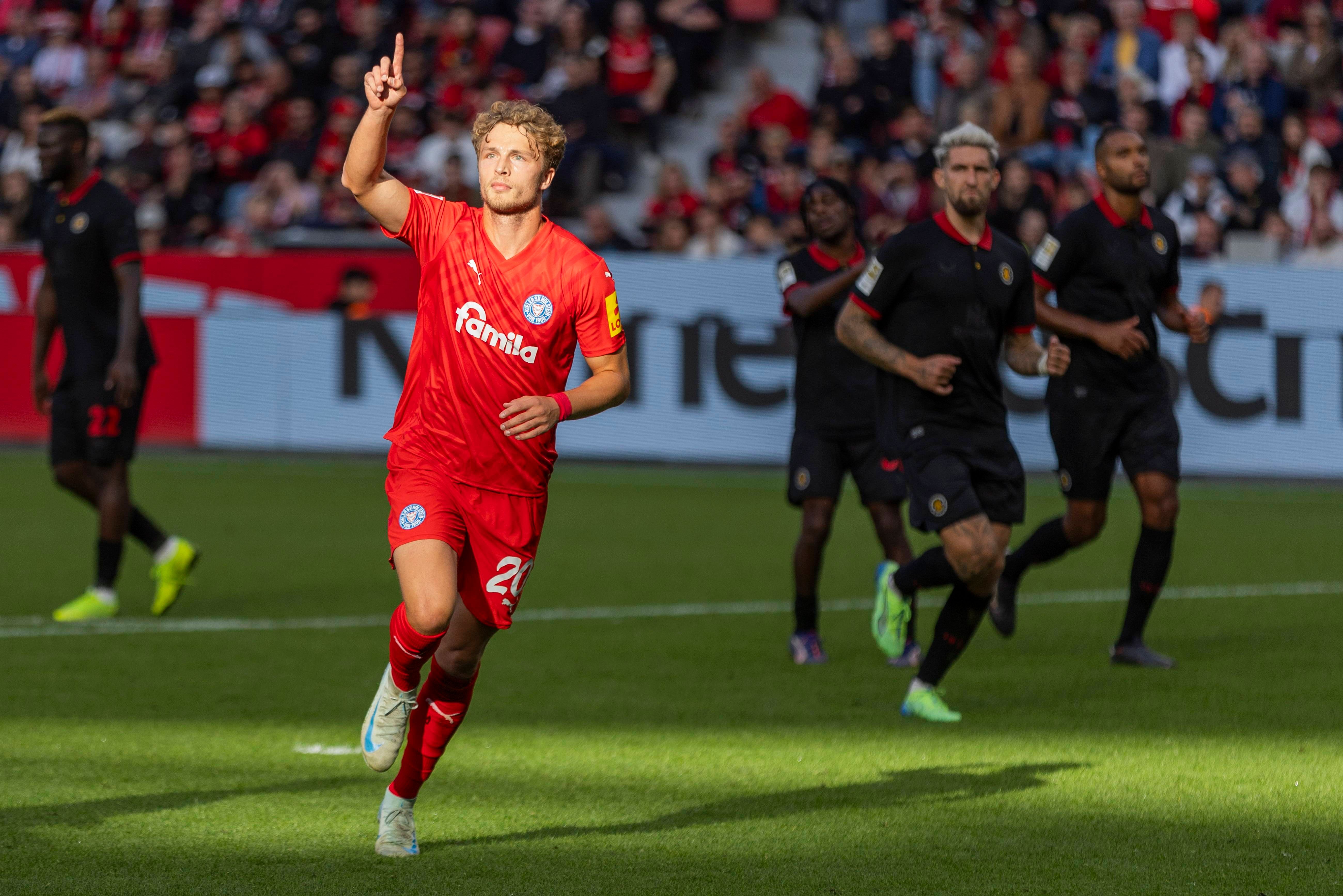 Image - Bundesliga: Bayer Leverkusen gibt gegen Kiel eine 2:0-Führung aus der Hand