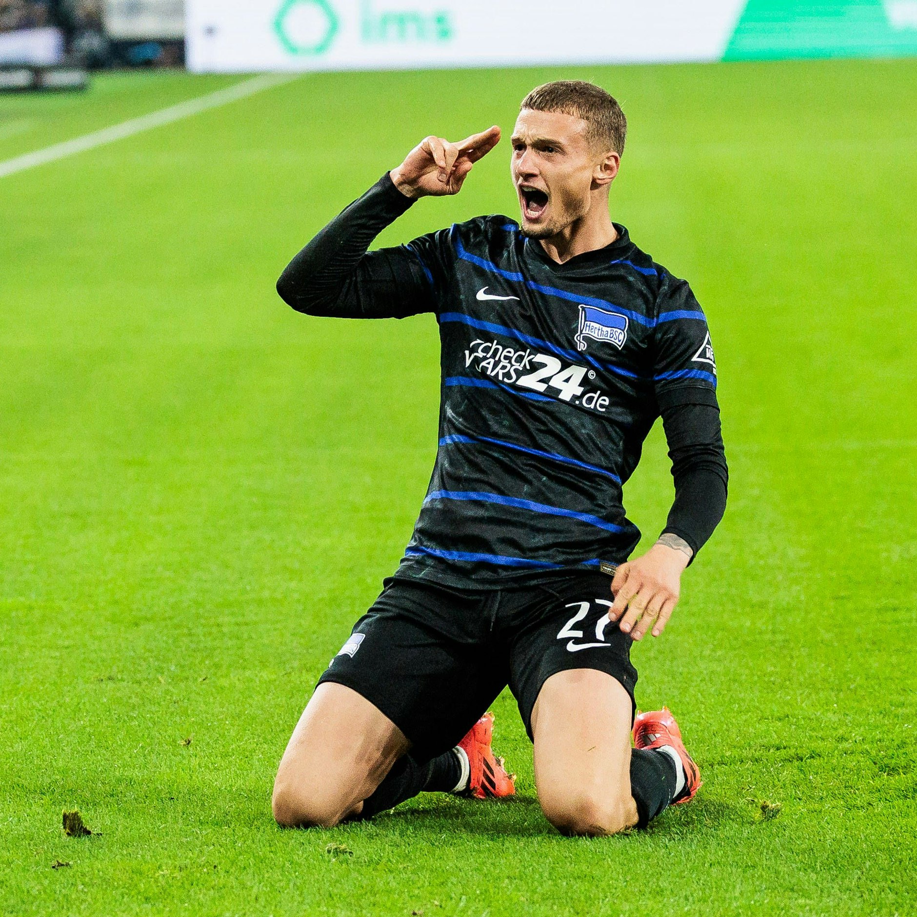 Herthas Michael Cuisance traf in der 9. Minute zum 1:0 und jubelte. Doch die Freude hielt nicht lange.