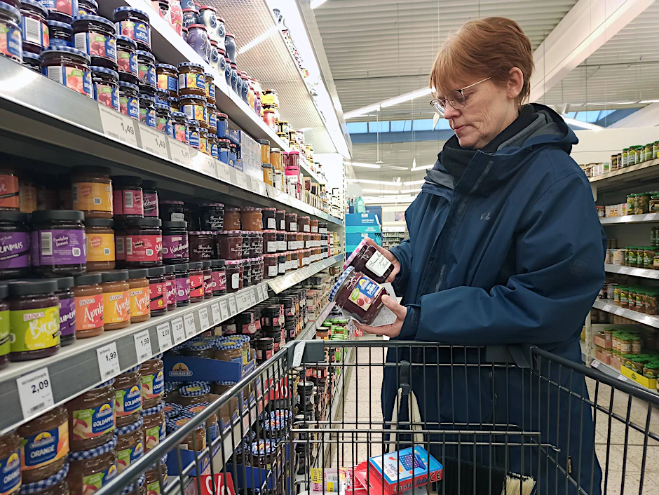 Discounter-Eigenmarken sind oft identisch mit den Produkten der Markenhersteller. Da kann man richtig sparen.