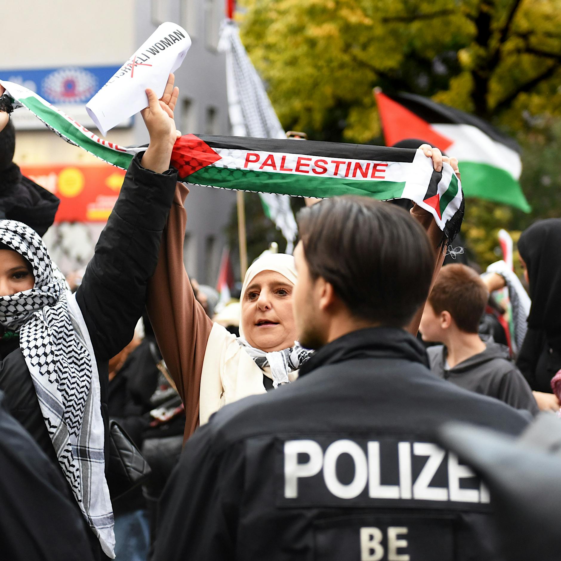 Palästina-Demo in Berlin: „Die Polizei ist der Teufel, den wir beseitigen müssen“