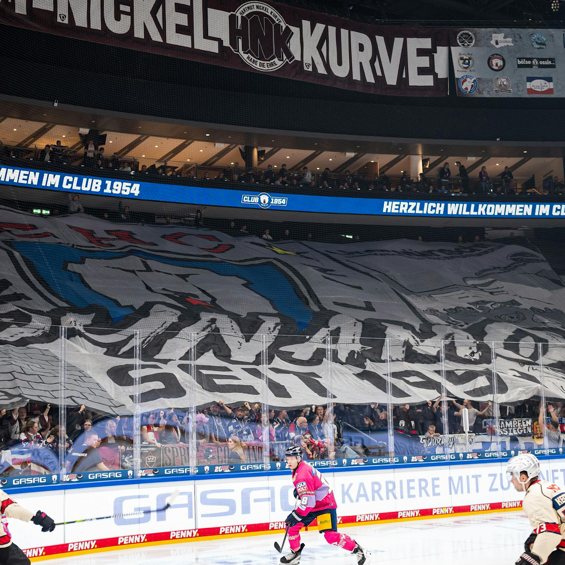 Eisbären Berlin: Die fantastischen Fans toppen den Geburtstag-Sieg