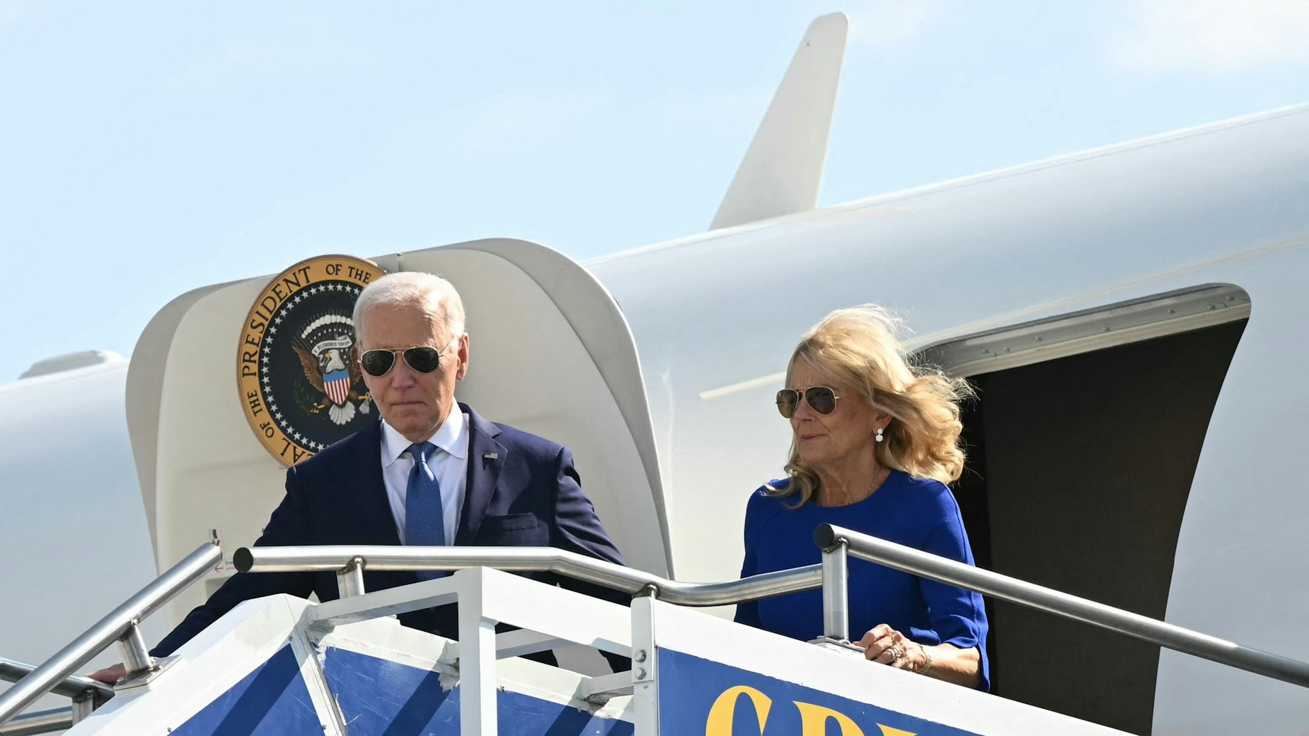 Joe Biden mit seiner Frau Lady Jill Biden: Der US-Präsident kommt am 10. Oktober zum Staatsbesuch nach Berlin.&nbsp;