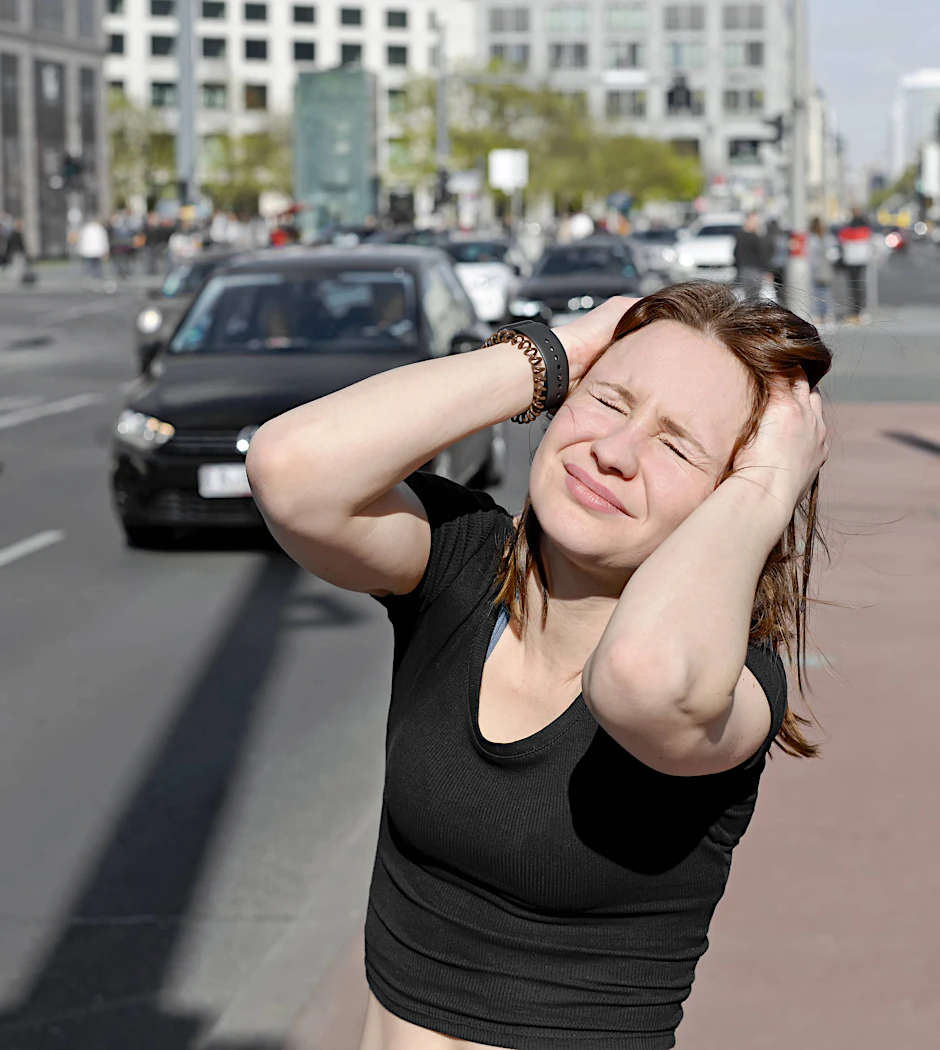 Der Lärm in Berlin ist oft unerträglich.