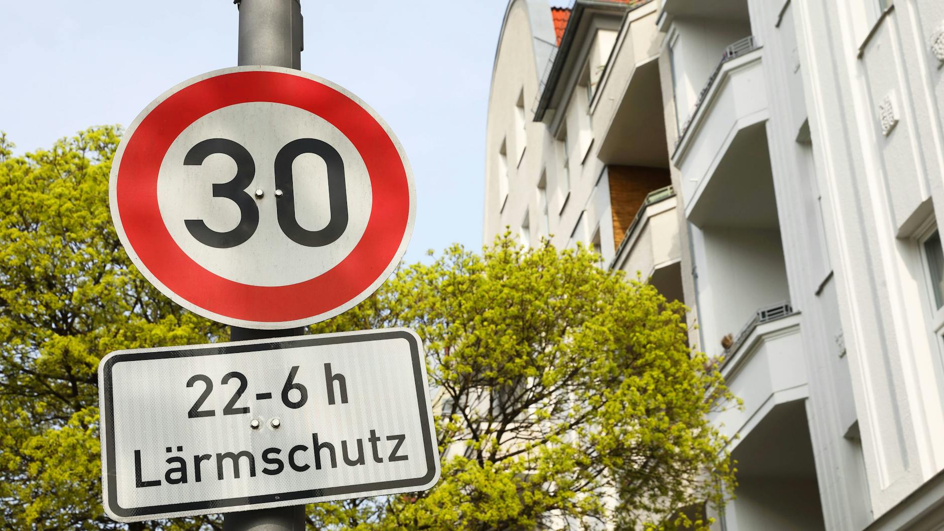 Tempo 30 soll nachts für mehr Ruhe sorgen.