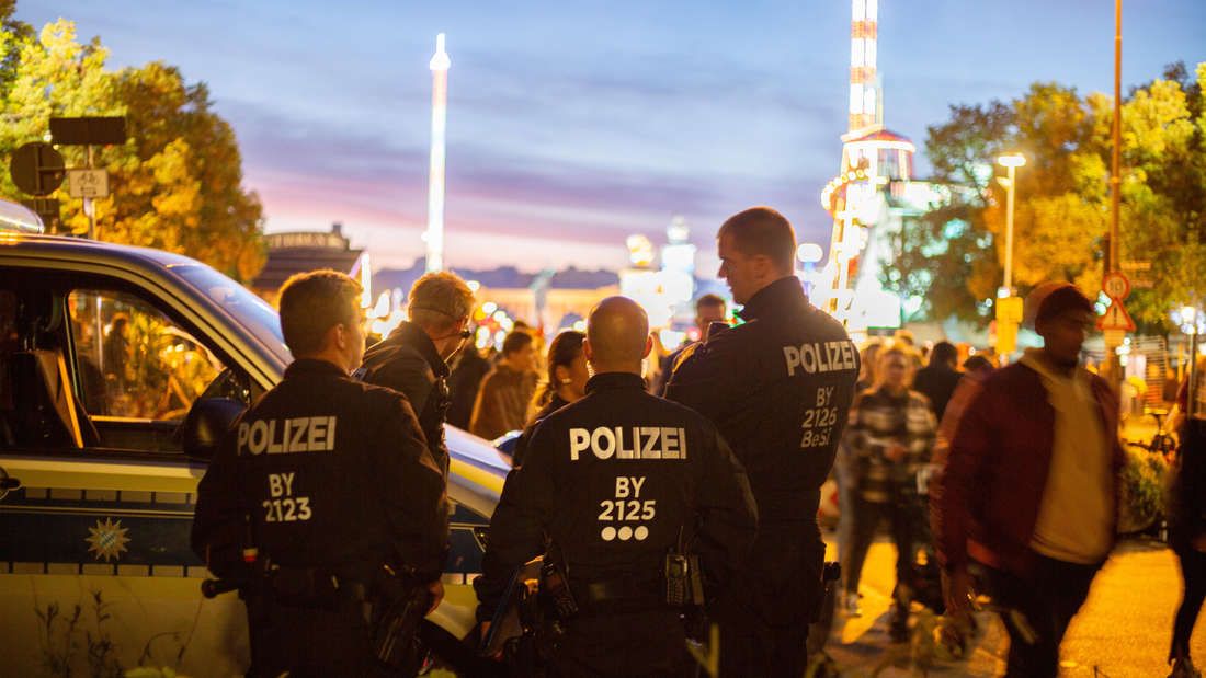 Oktoberfest-Schock: 25-Jährige im Festzelt „vergewaltigt“
