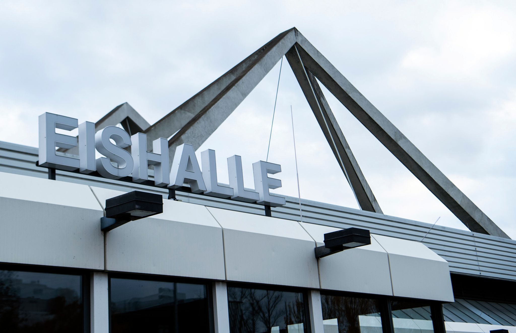 Erika-Heß-Stadion in Wedding: Wieder keine Eissport-Saison in Berlin-Mitte?