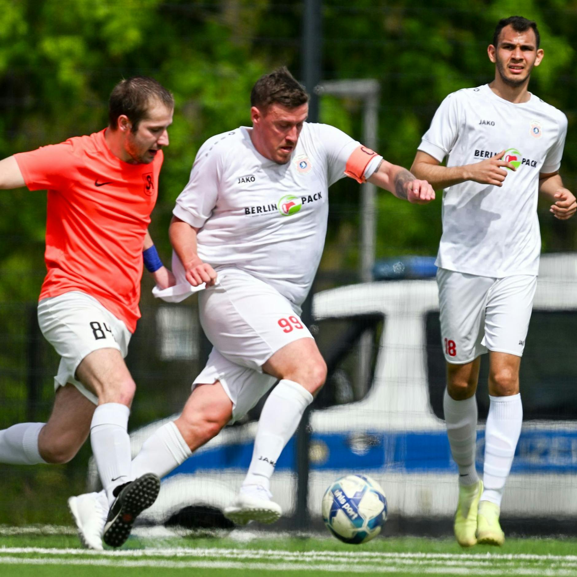 Image - Ausschreitungen bei Fußballspiel mit Max Kruse in Berlin: Partie soll wiederholt werden