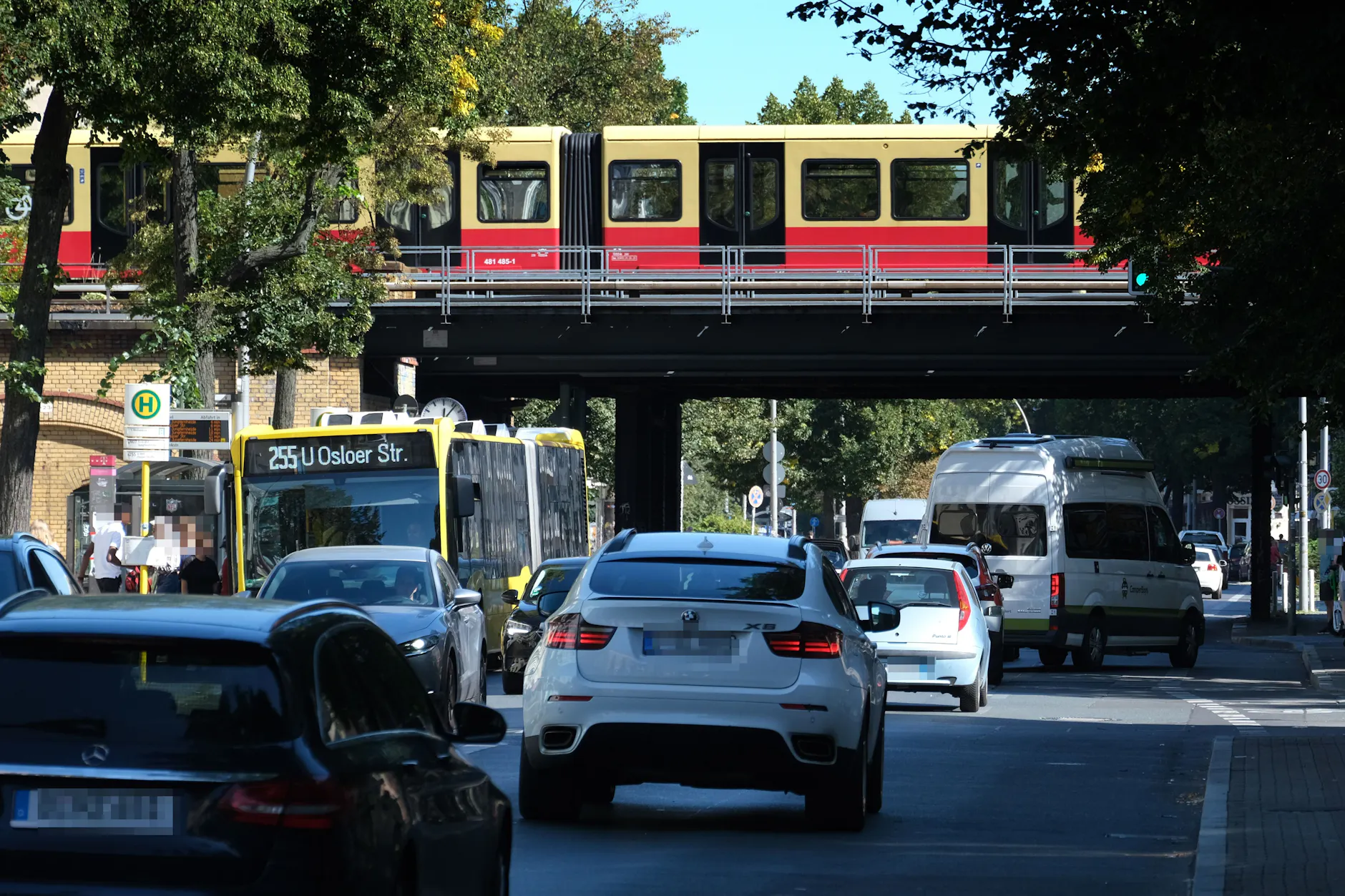 Wegen Bauarbeiten wird die Wollankstraße in Berlin-Pankow zeitweise komplett gesperrt.