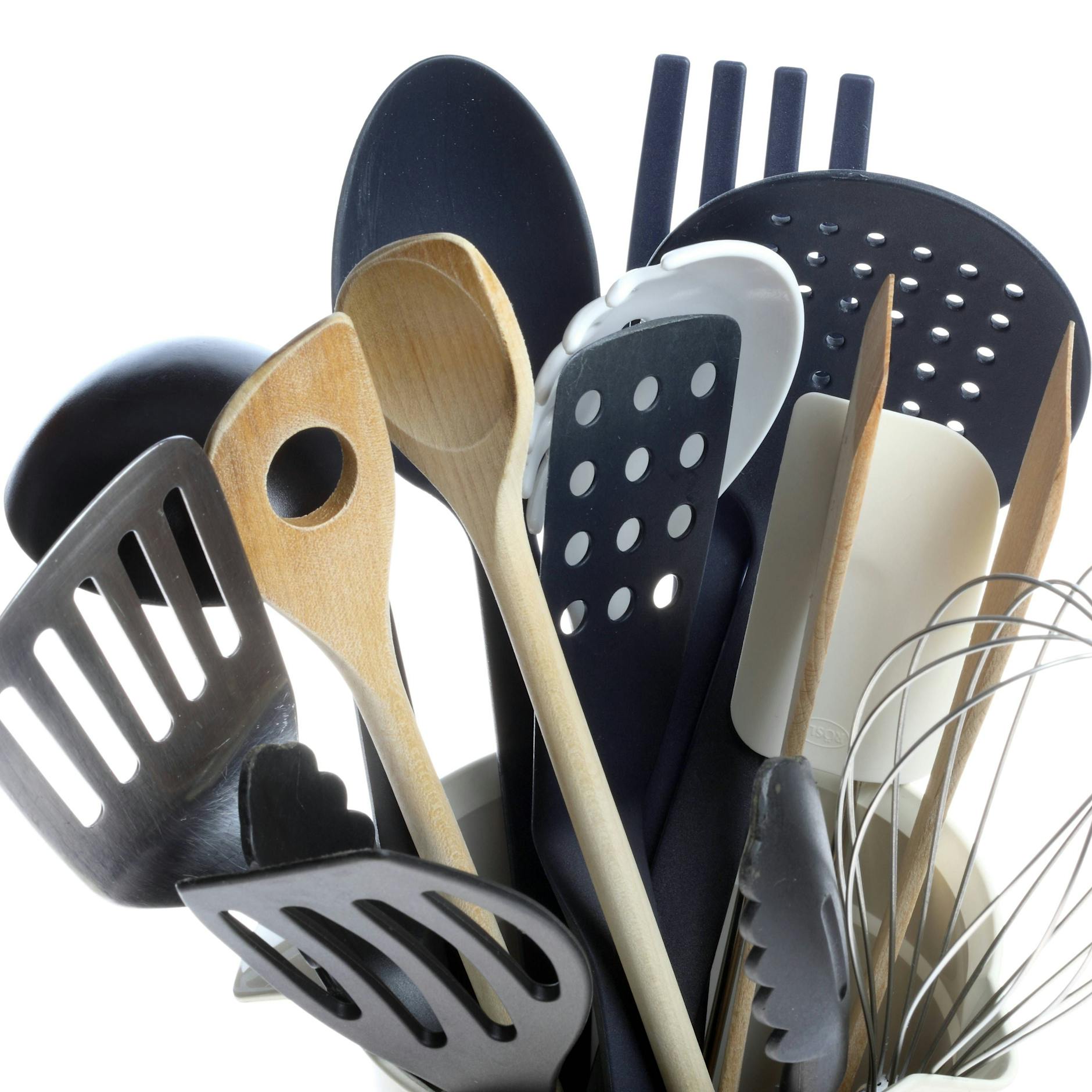 Gefahr durch Giftstoffe! Forscher warnen vor schwarzen Pfannenwendern