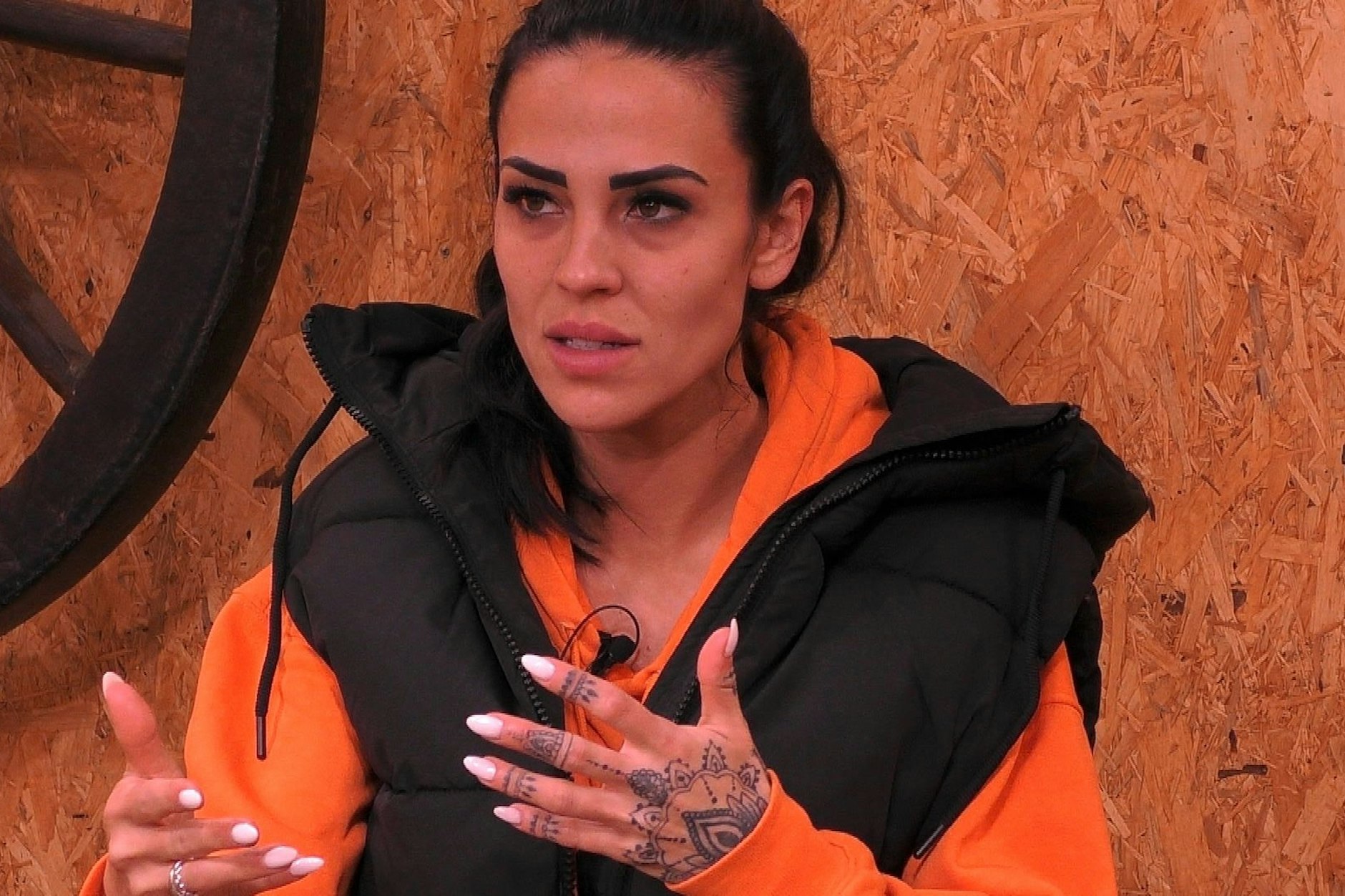 Elena Miras hat bei Promi Big Brother keine gute Stimmung.