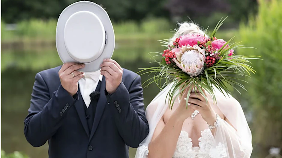 "Hochzeit auf den ersten Blick": Die Paare treffen sich das erste Mal auf dem Standesamt.