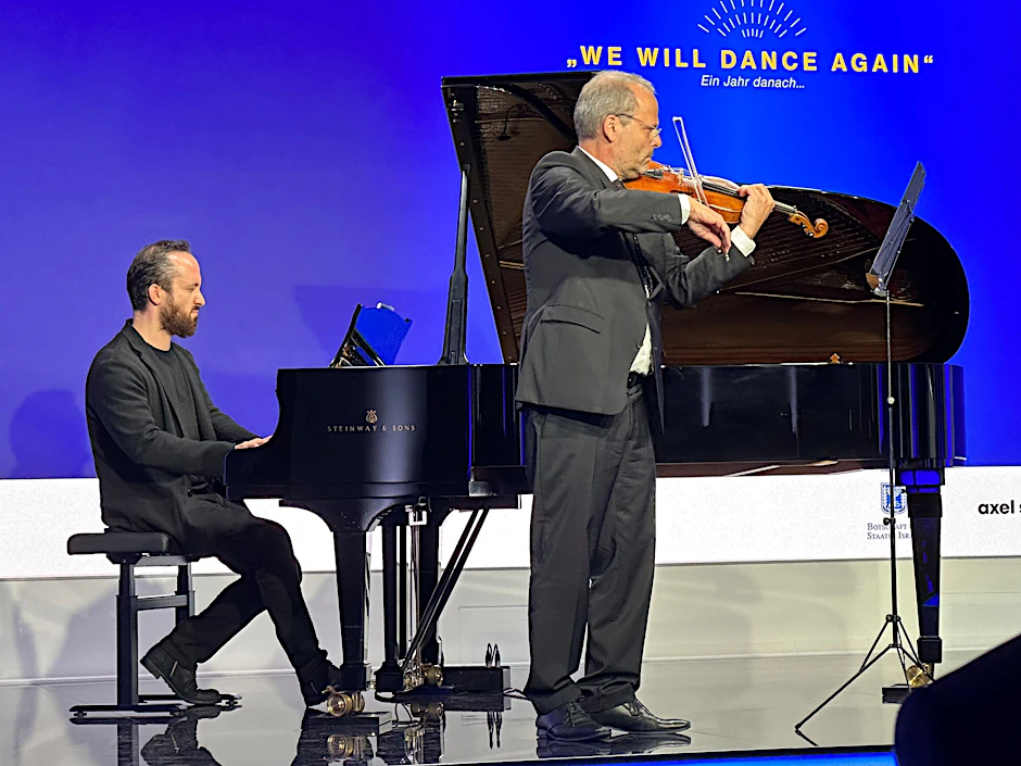 Igor Levit und Felix Klein spielen Ravels „Kaddisch“.