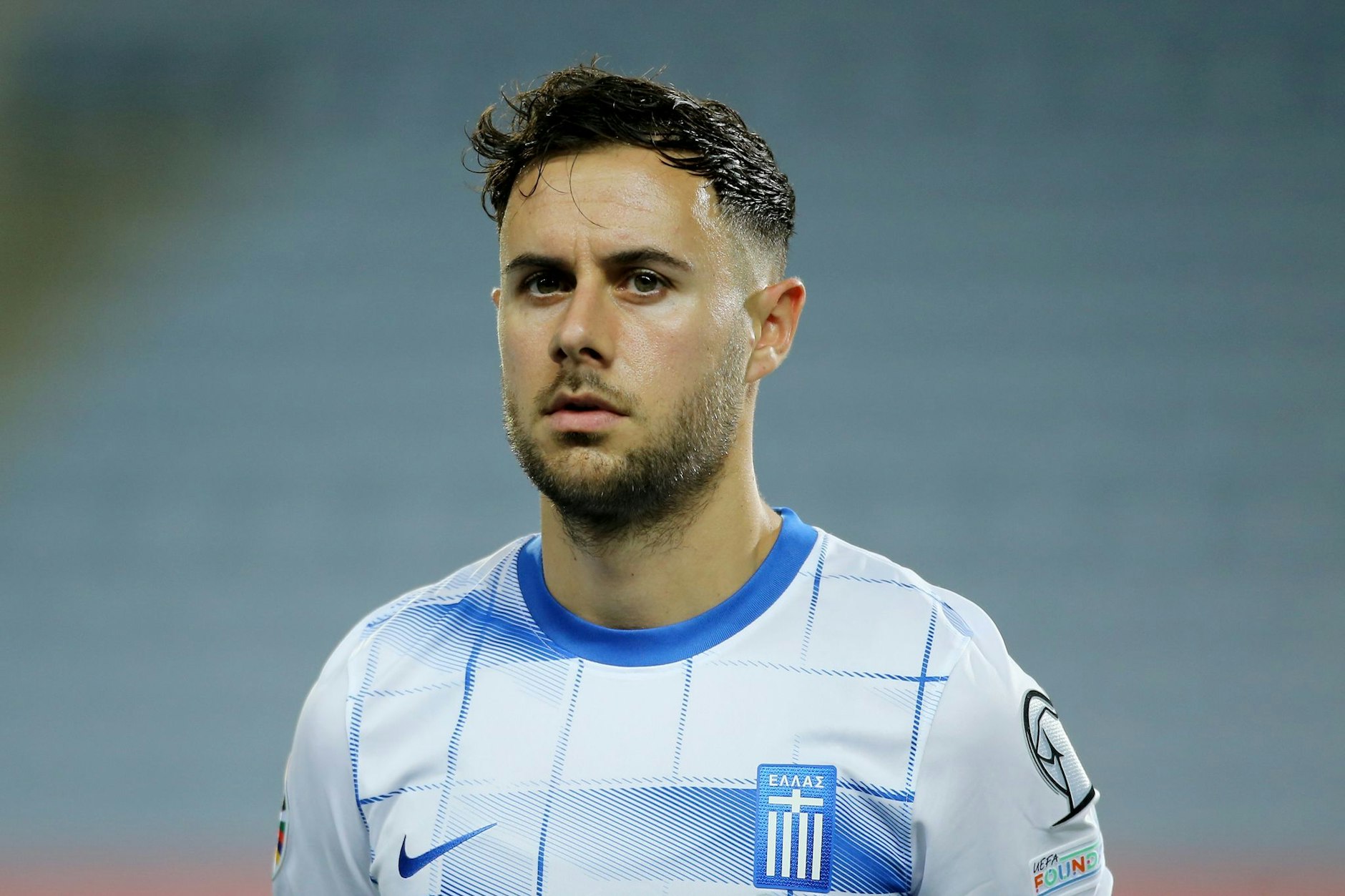 Der griechische Nationalspieler George Baldock ist im Alter von 31 Jahren gestorben. 