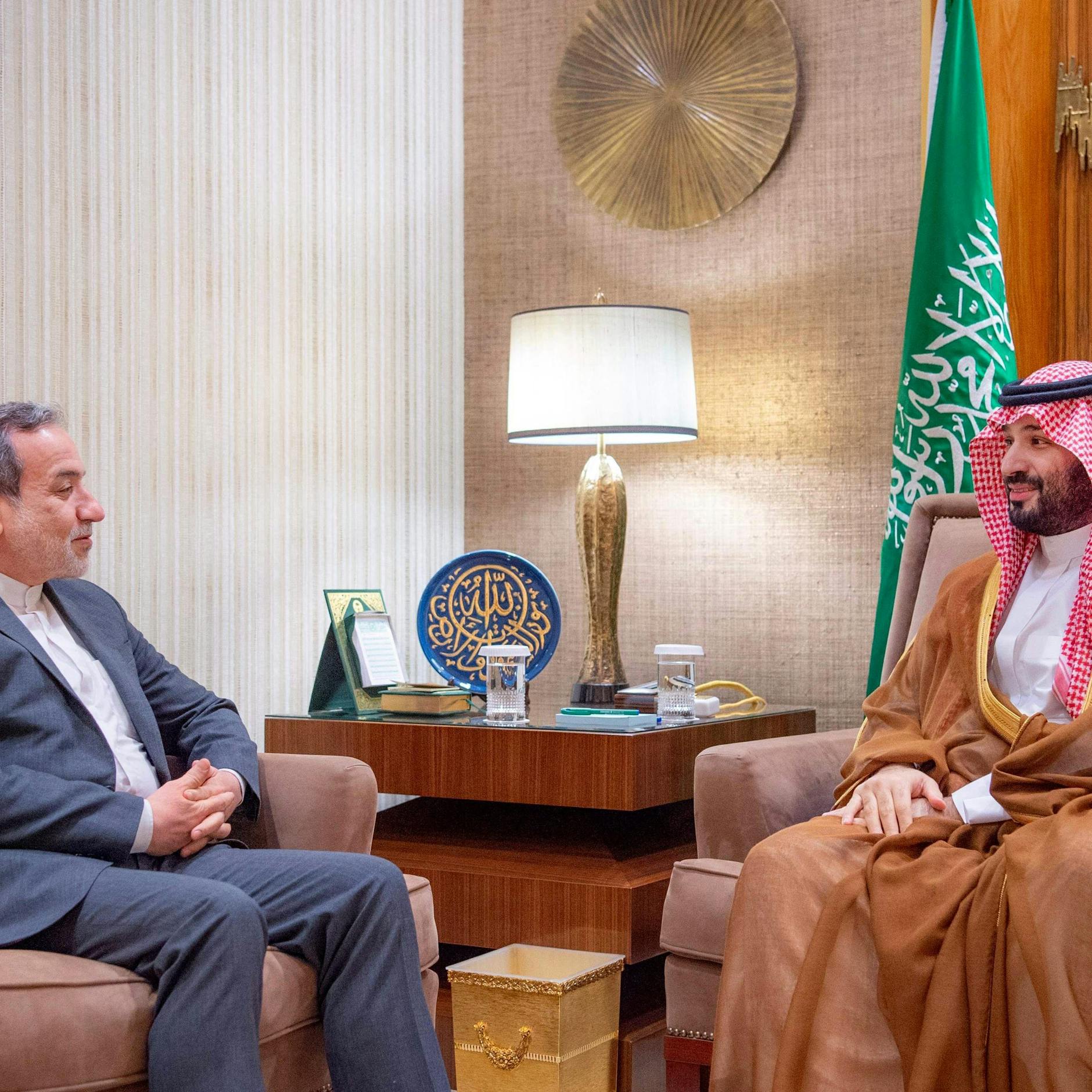 Image - Israel darf Luftraum der Golfstaaten nicht für Iran-Angriff nutzen - Nahost aktuell