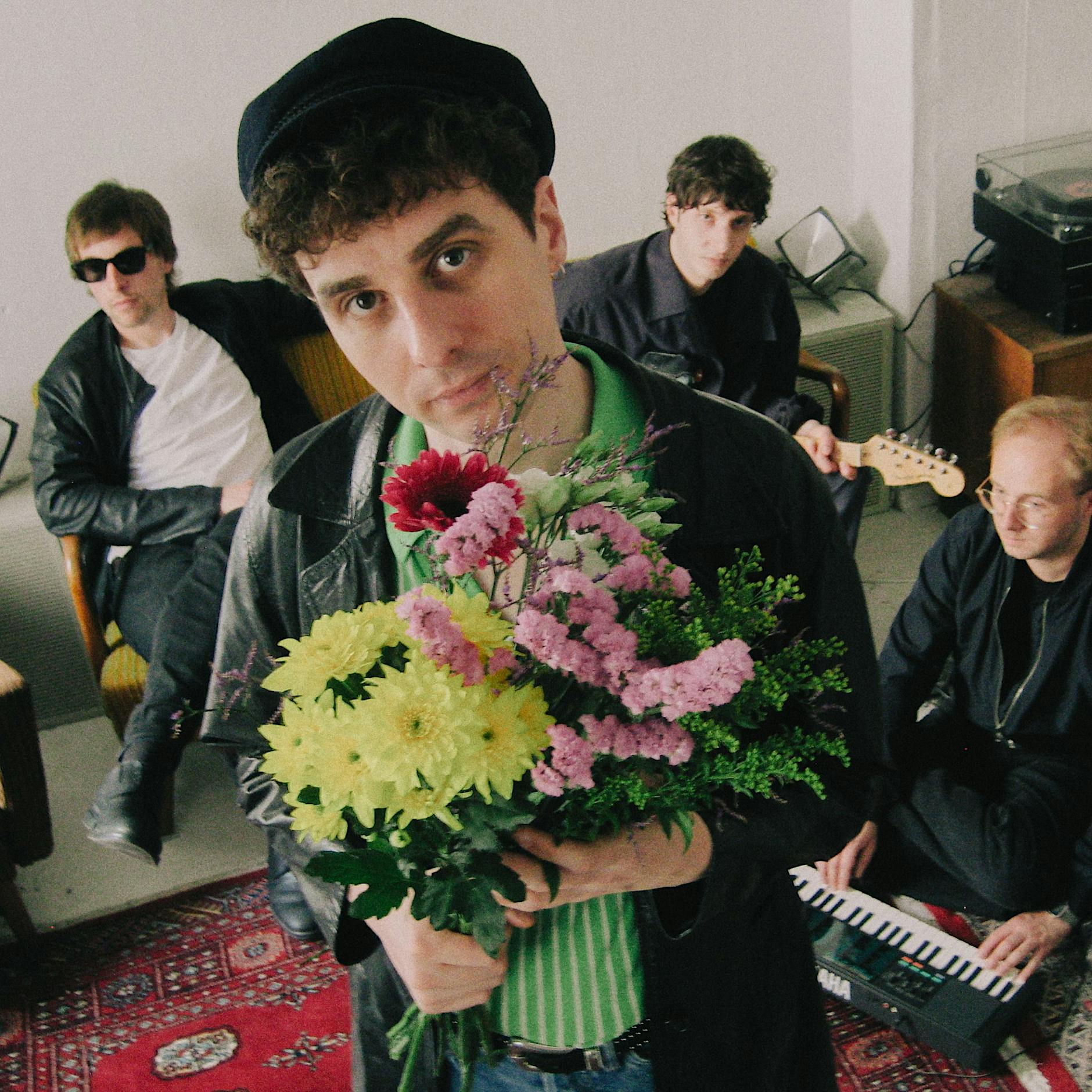 Die Band Isolation Berlin besingt Berlin: Wie es weint und wie es lacht