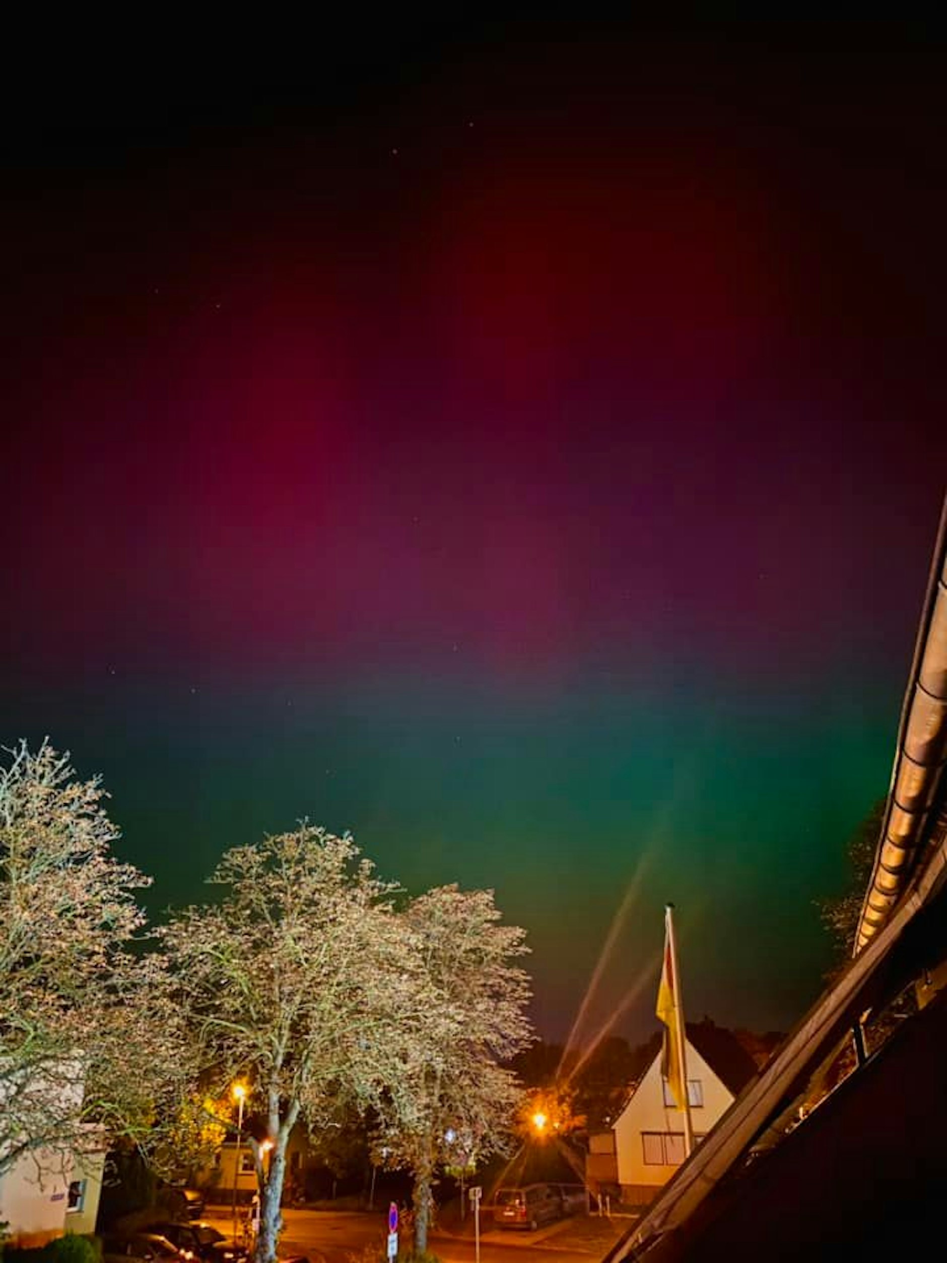 Von KURIER-Leser Marco Krebs bekamen wir dieses tolle Nordlicht-Foto aus Berlin. Danke schön!