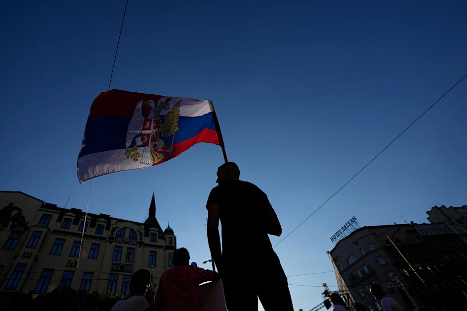 Die Flagge Serbiens
