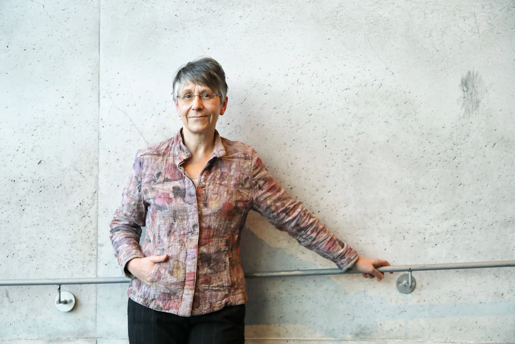 Kerstin Hensel'in yeni romanı: “Mutluluk Teni”