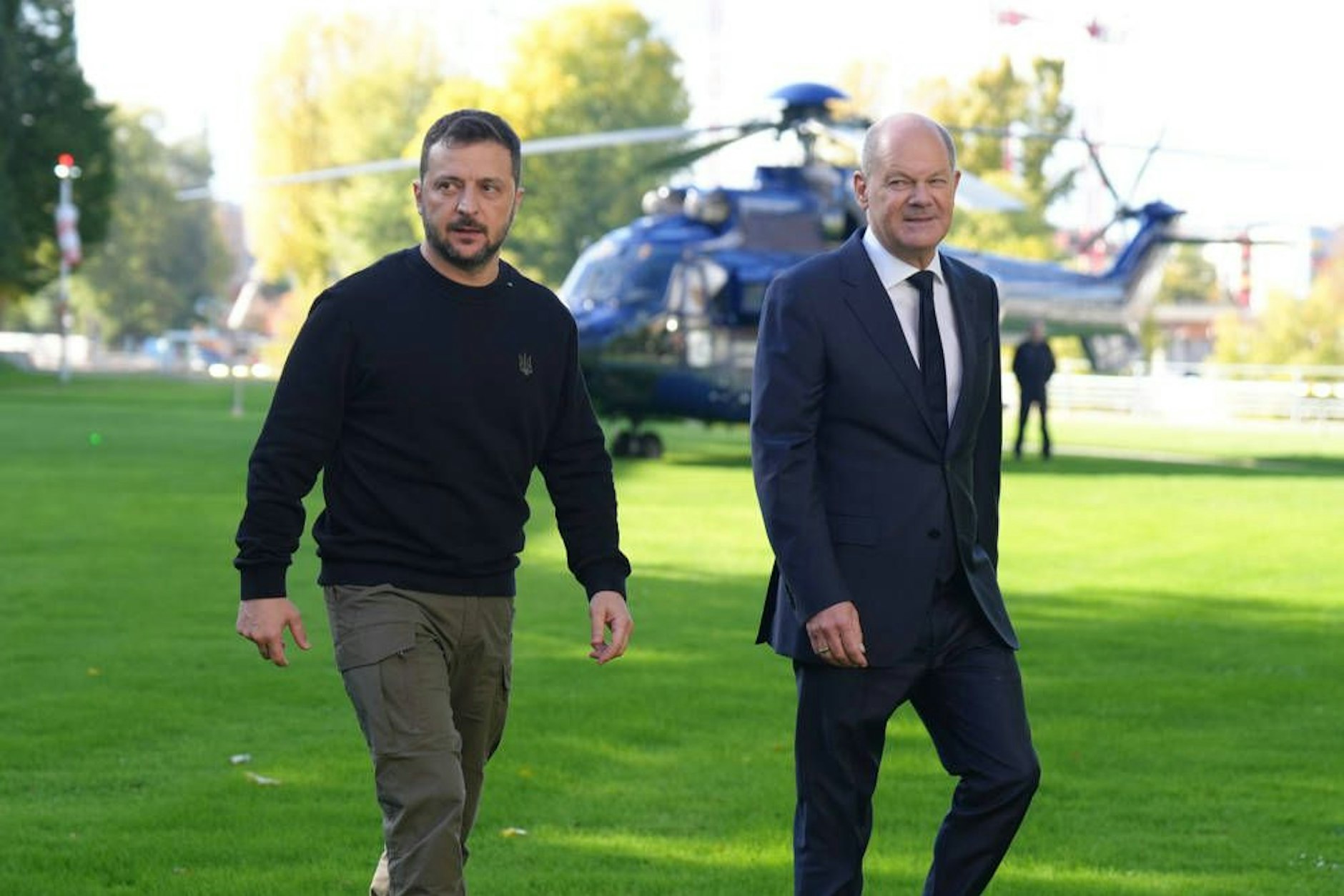 Der ukrainische Präsident Wolodymyr Selenskyj und Bundeskanzler Olaf Scholz am Freitag in Berlin&nbsp;