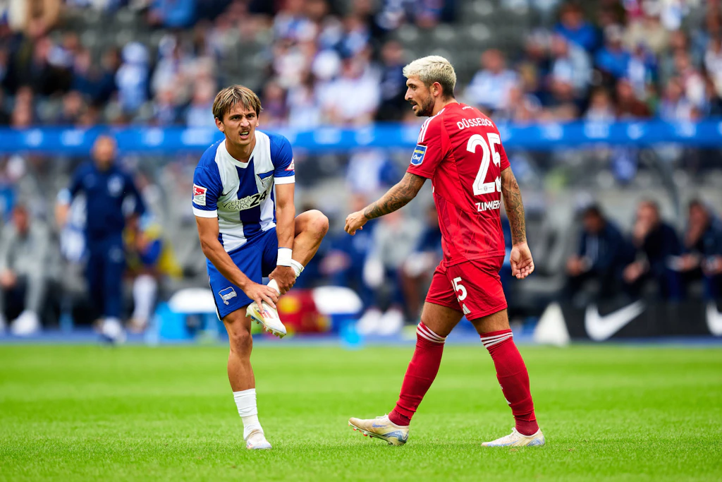 Hertha BSC: Horror-Lazarett! Trainer Fiel hofft auf Karbownik-Comeback