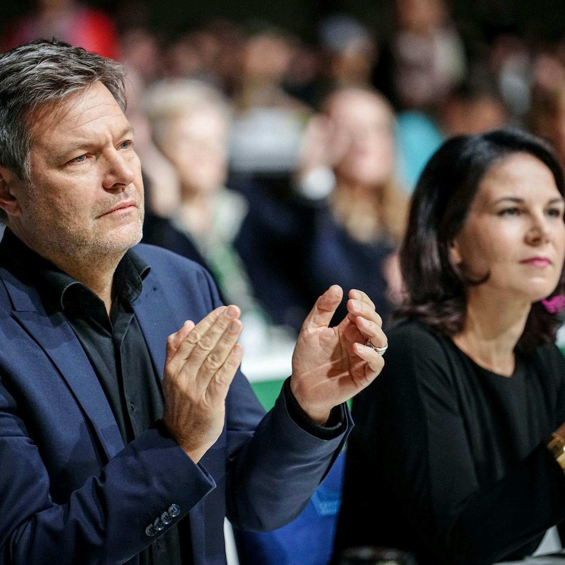 Image - Medienkritik: Viele Journalisten sind nicht „links“, sondern sehr oft grün und regierungsnah