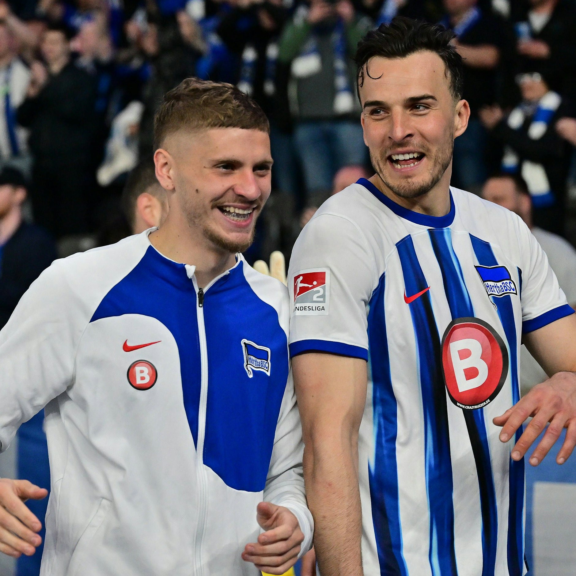 Marton Dardai und Haris Tabakovic spielten vor seiben Wochen bei Hertha BSC noch zusammen, jetzt sind sie Gegener.