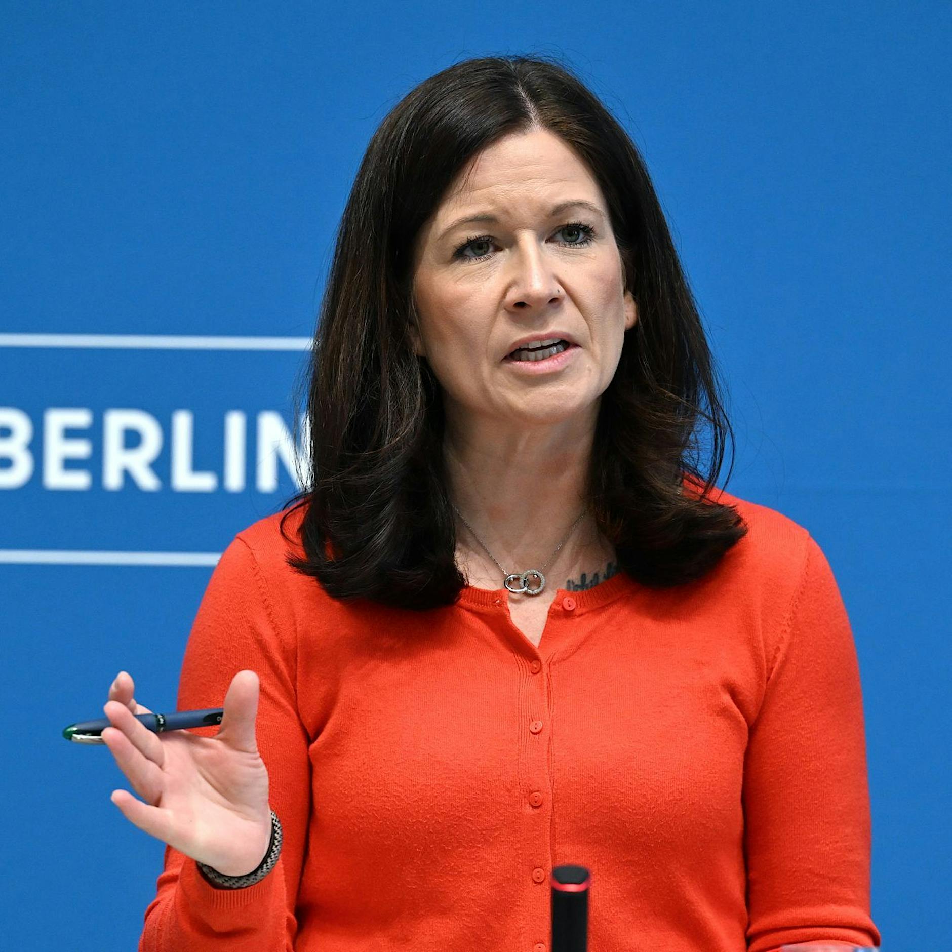 Senatorin zu Tarifstreit mit Berliner Kitas: „Gesprächsangebot steht“