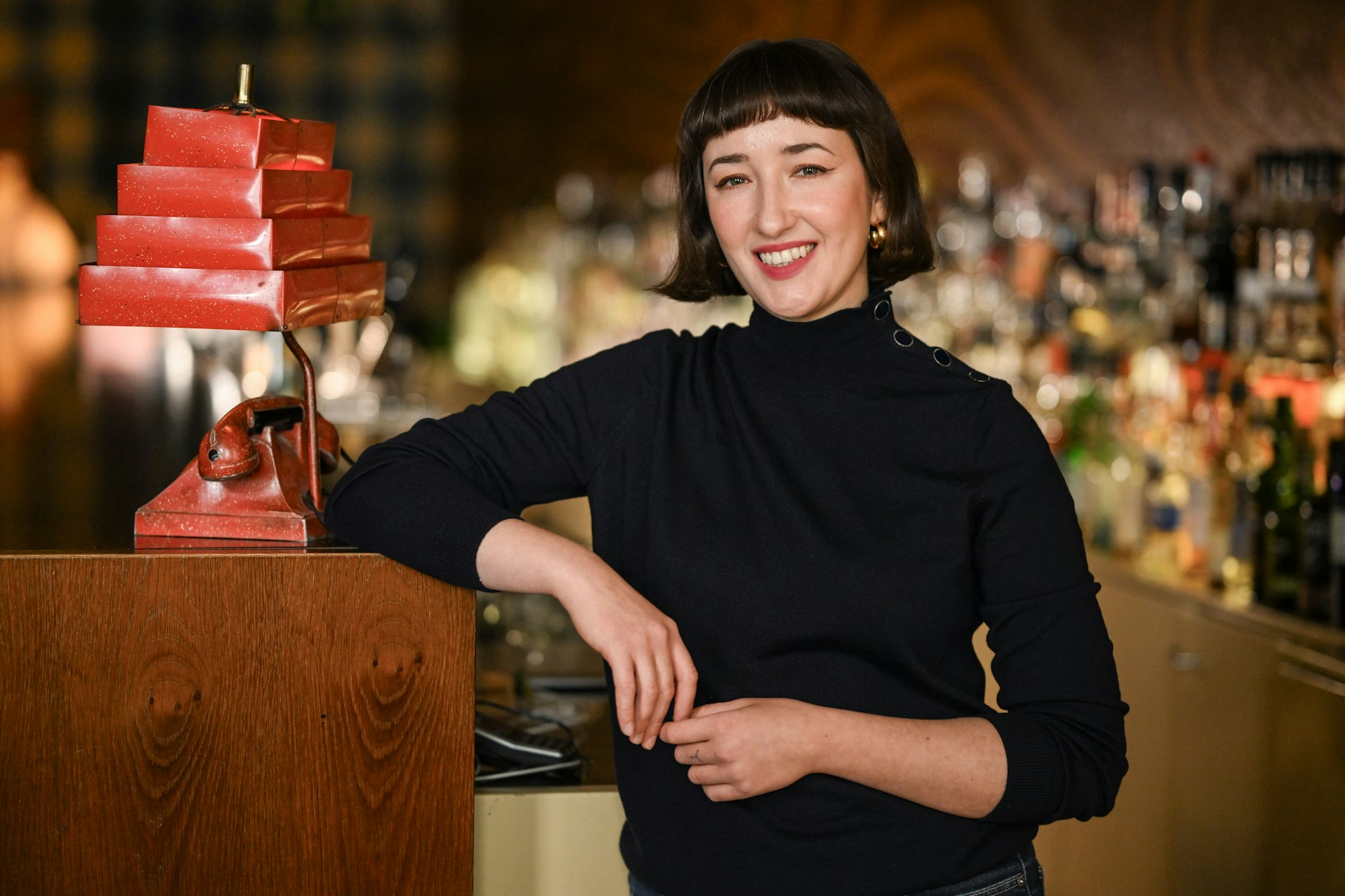 Doppelt ausgezeichnet! Die Berlinerin Maria Gorbatschova erhält den Titel „Bartenderin des Jahres“, ihre Green Door Bar in Berlin-Schöneberg wurde zur „Bar des Jahres“ gekürt.