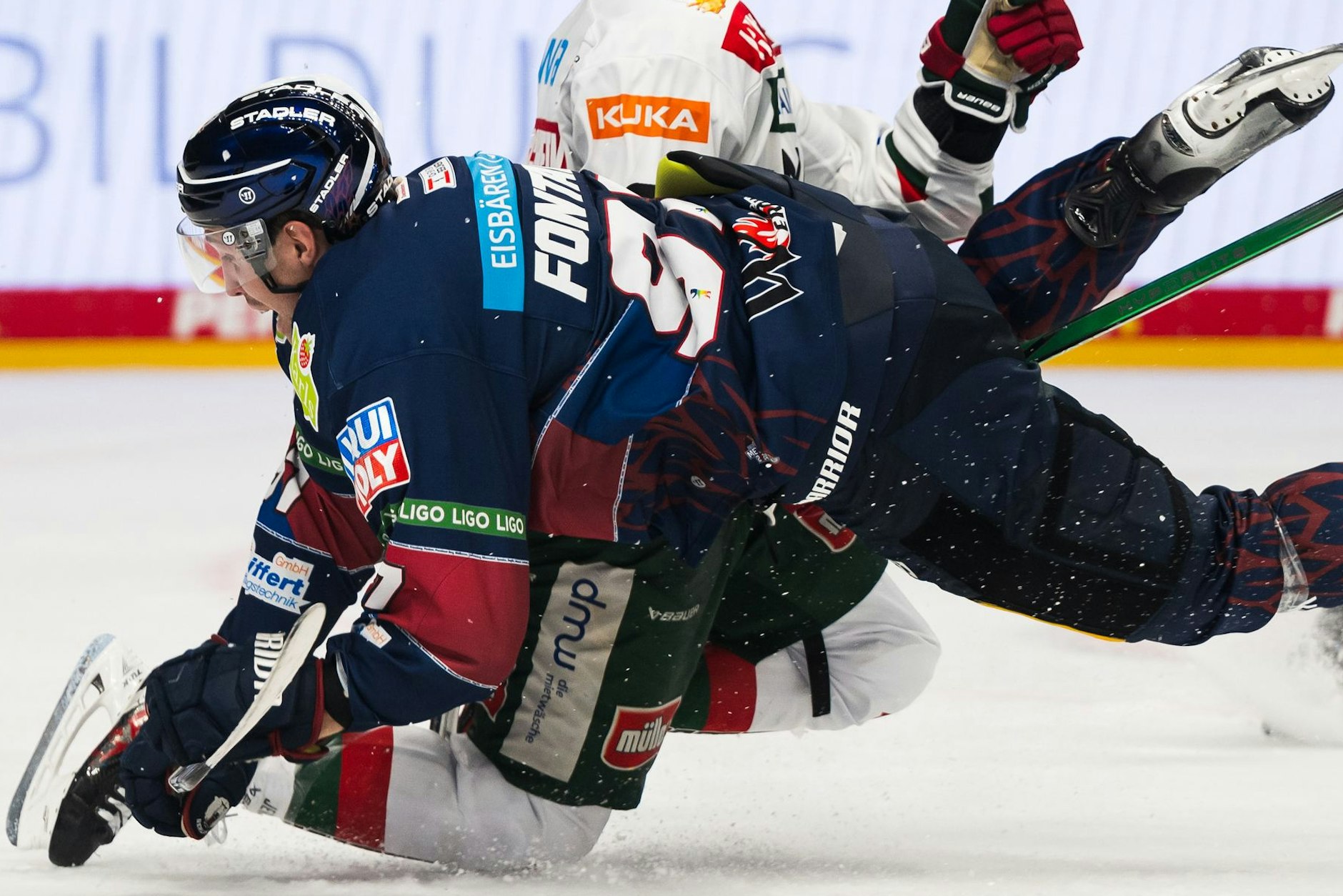 Straucheln ist für die Eisbären um Stürmer-Star Gabriel Fontaine am Mittwoch im Welli verboten.