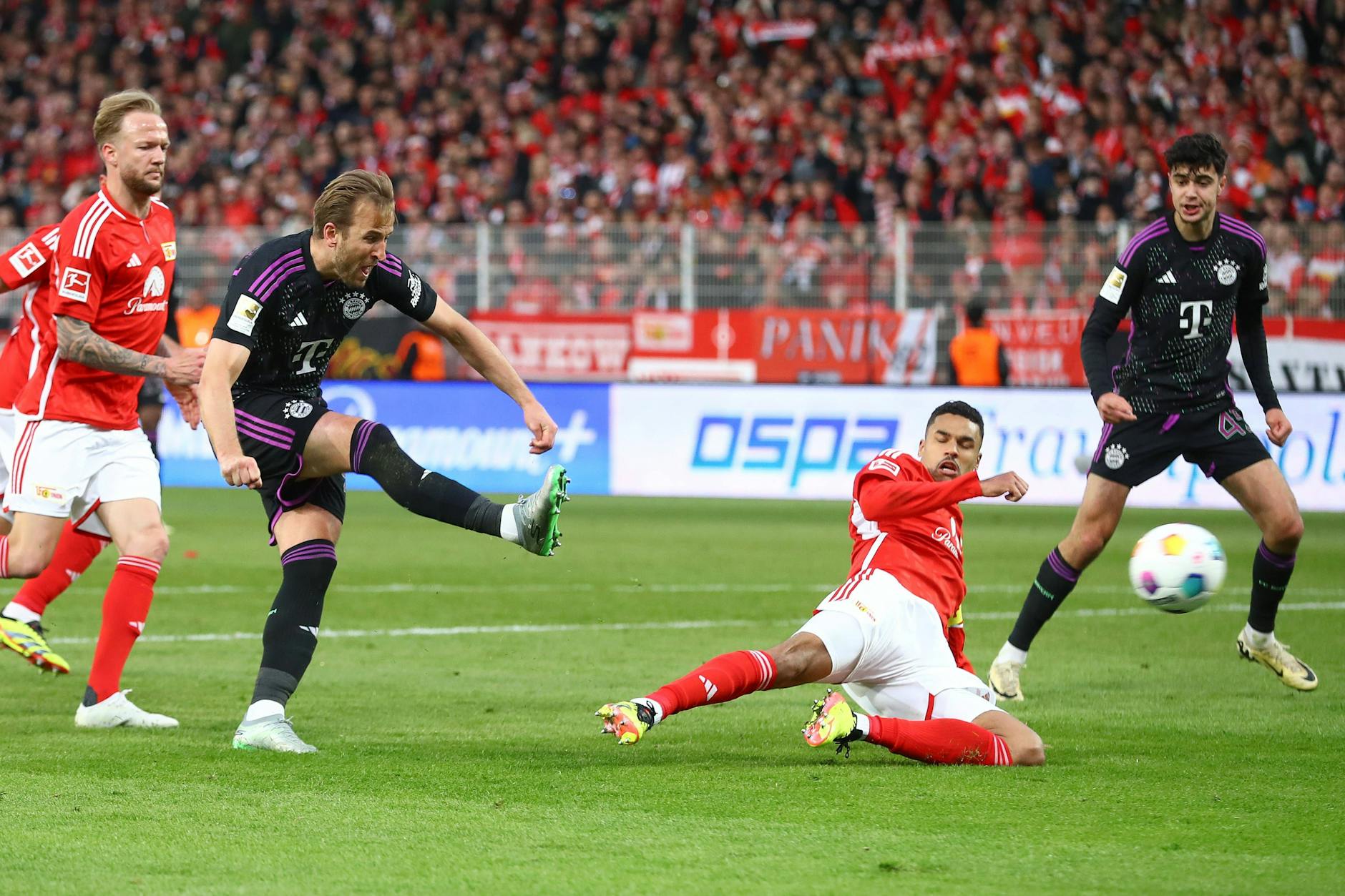 Bayern-Star Harry Kane (31) traf in dieser Saison bereits fünfmal und damit fast so oft wie alle Spieler des 1. FC Union zusammen. 