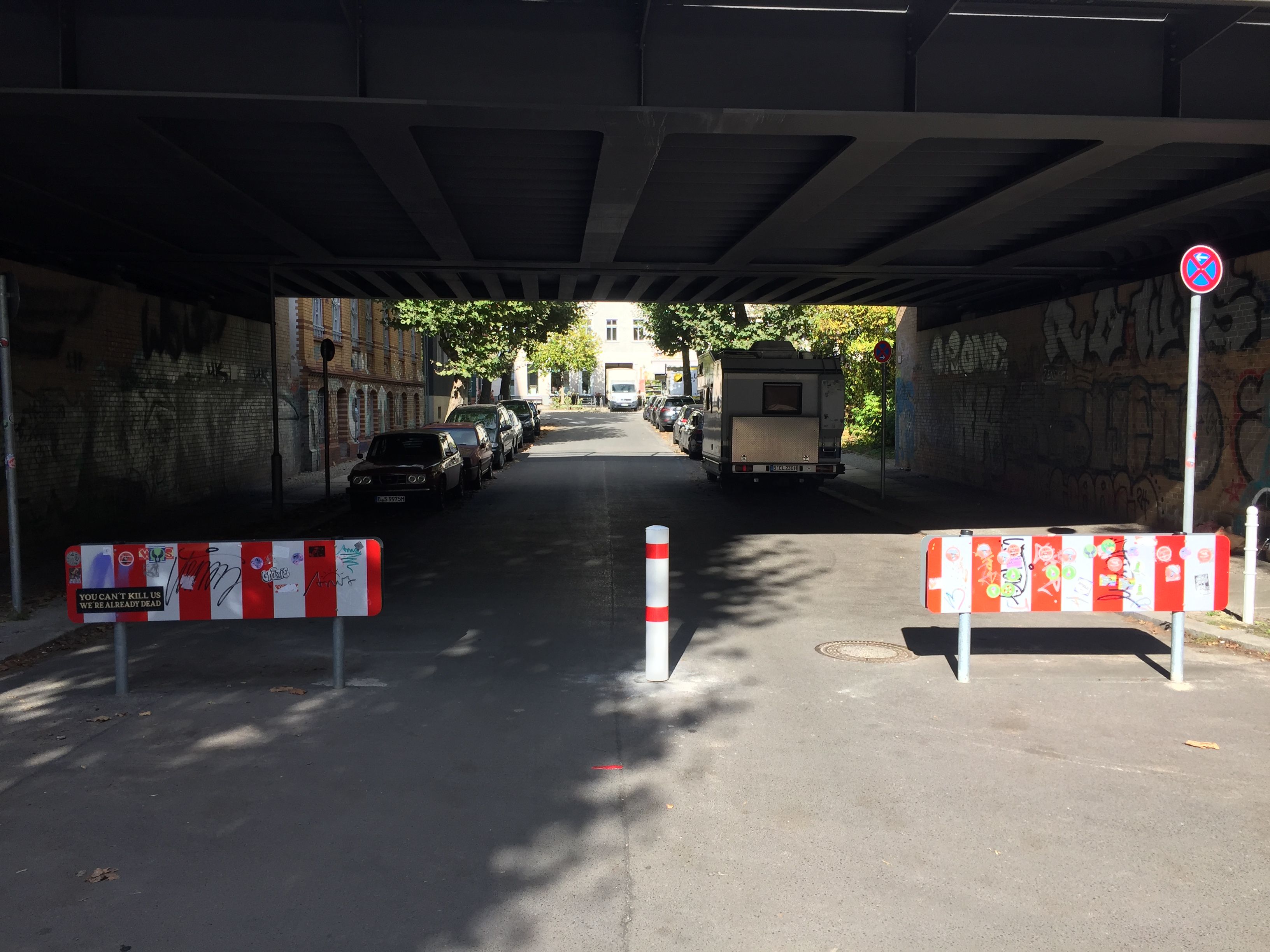 Poller-Rabatz in Lichtenberg: Anwohner bekriegen sich wegen Durchfahrtsperre