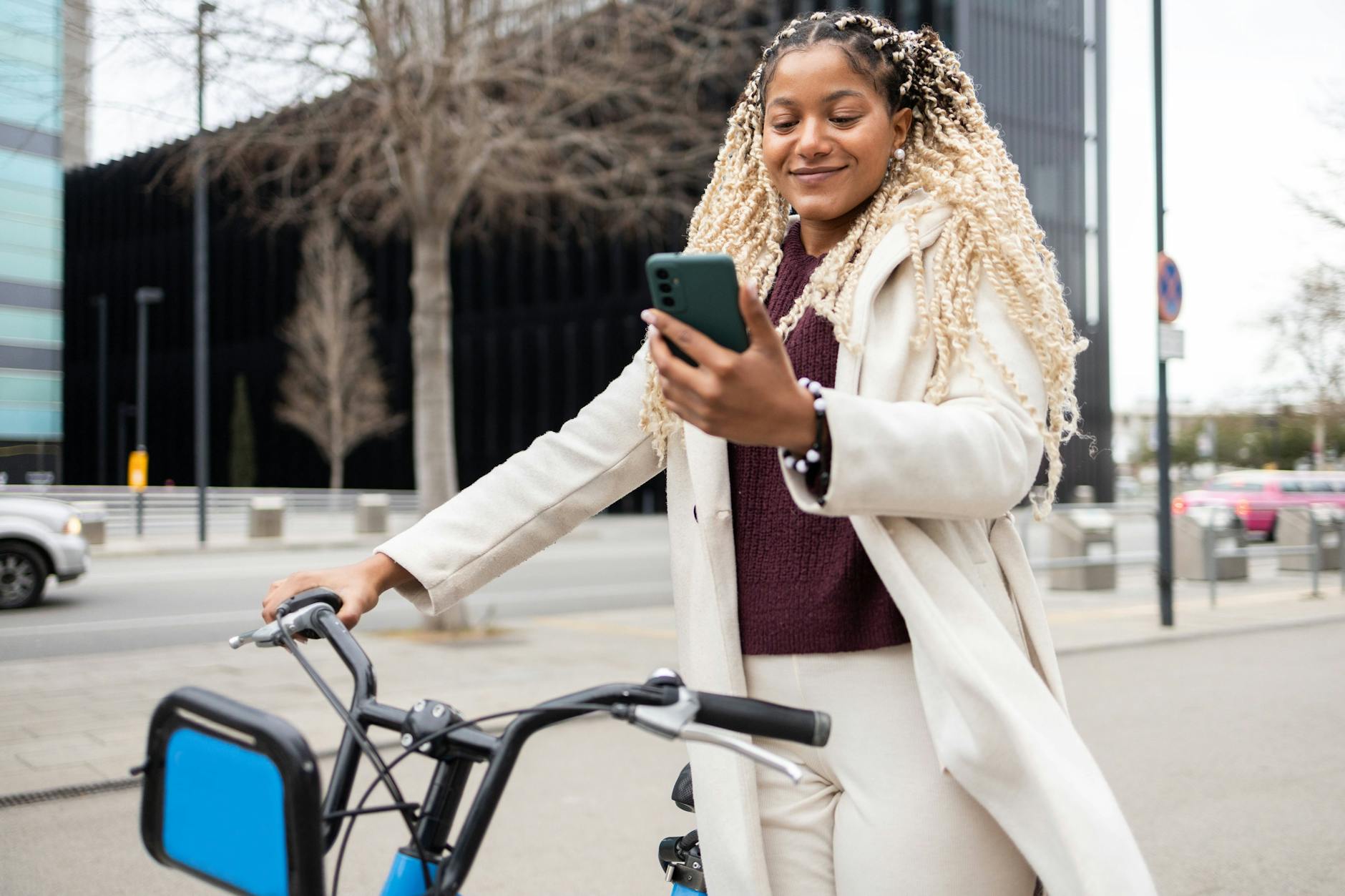 Laut Horoskop bekommen drei Sternzeichen im November unglaubliche News.