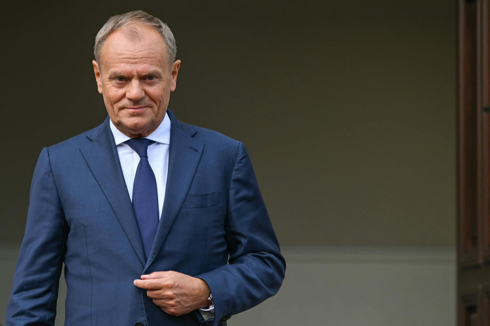 Polens Ministerpräsident Donald Tusk sagt, dass es gerechtfertigt sei, in gewissen Situationen Asylanträge nicht anzunehmen von Migranten, die illegal die Grenze passiert hätten.