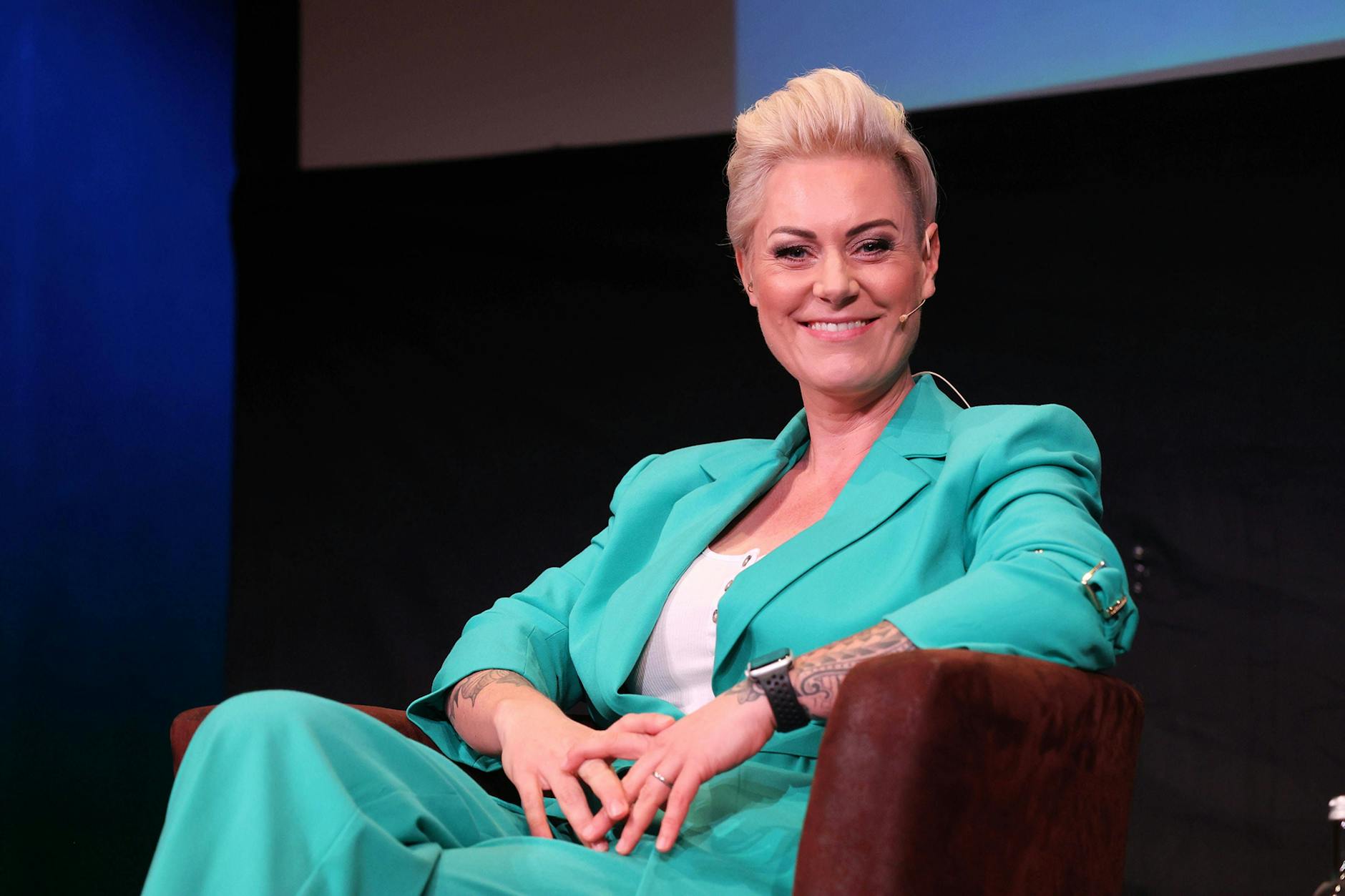 Carola Holzner wurde als Doc Caro erst mit ihren Social-Media-Auftritten, später auch im Fernsehen einem Millionenpublikum bekannt.