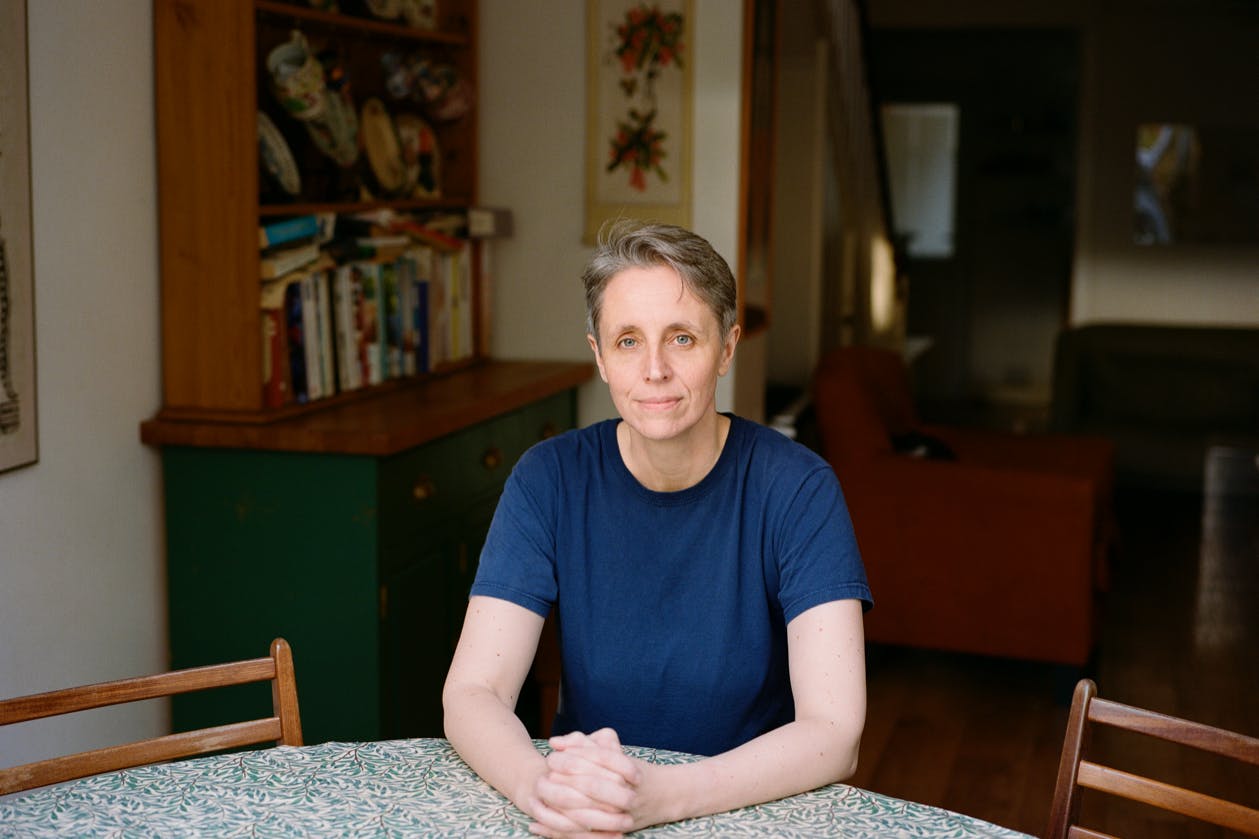 „Mein Feminismus ist überhaupt nicht radikal“: Philosophin und Autorin Kathleen Stock im Gespräch über Sexualität und Gesellschaft im Wandel.