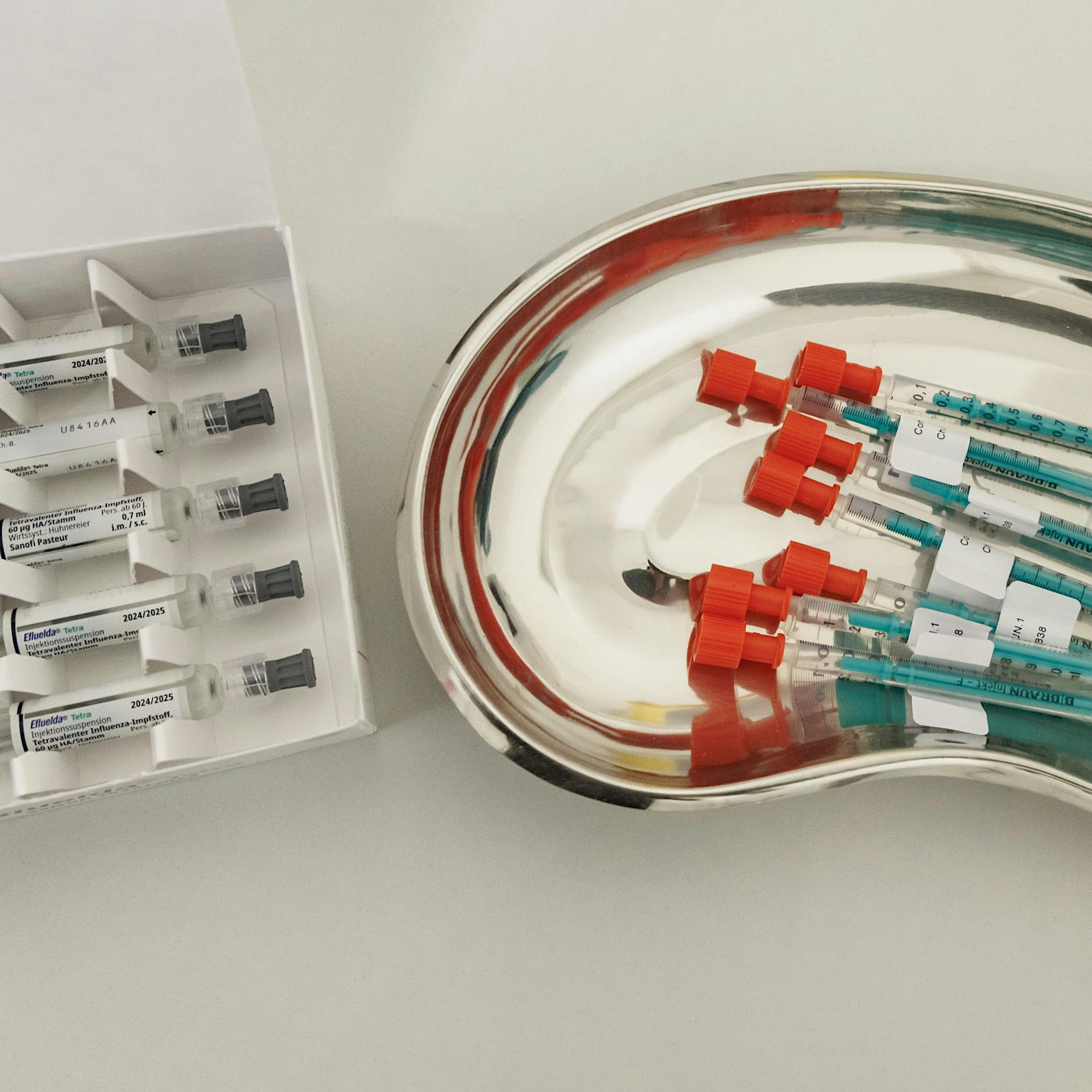 Corona-Impfung: 20 Mal mehr Verdachtsmeldungen als für andere Impfstoffe?