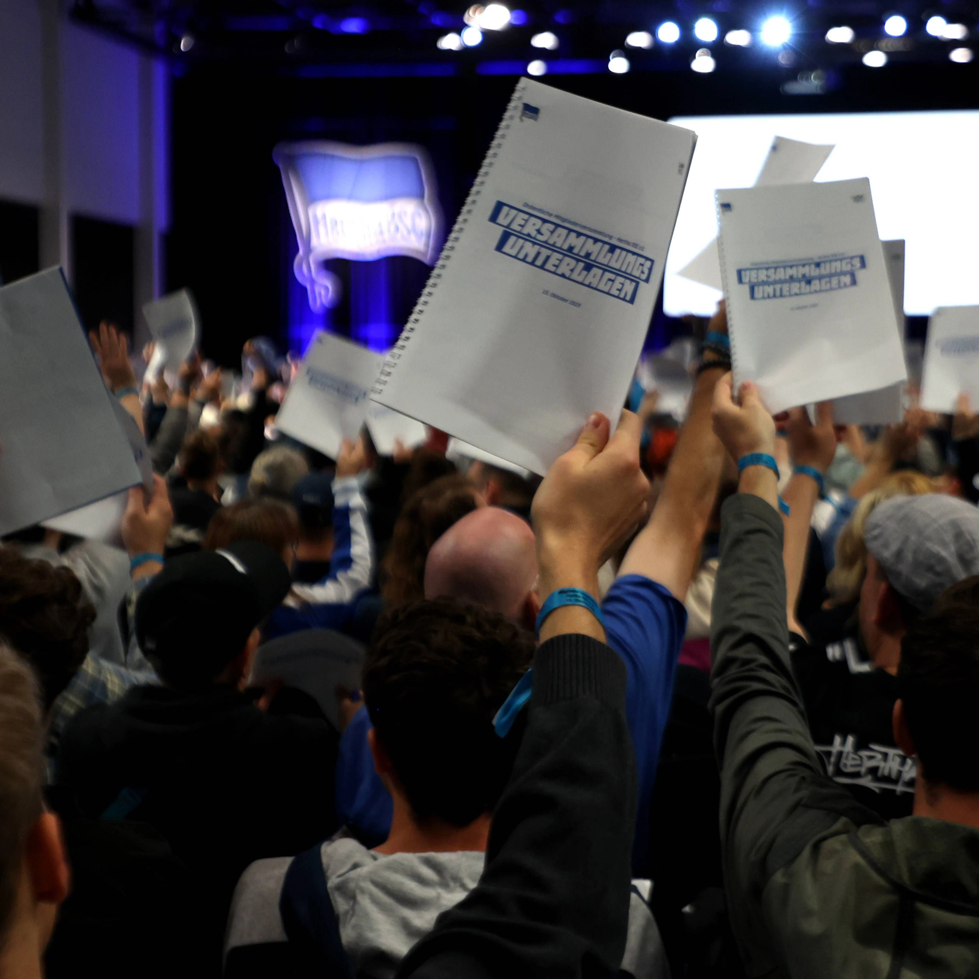 Am 17. November stimmen Herthas Mitglieder ab, wer neuer Präsident wird.